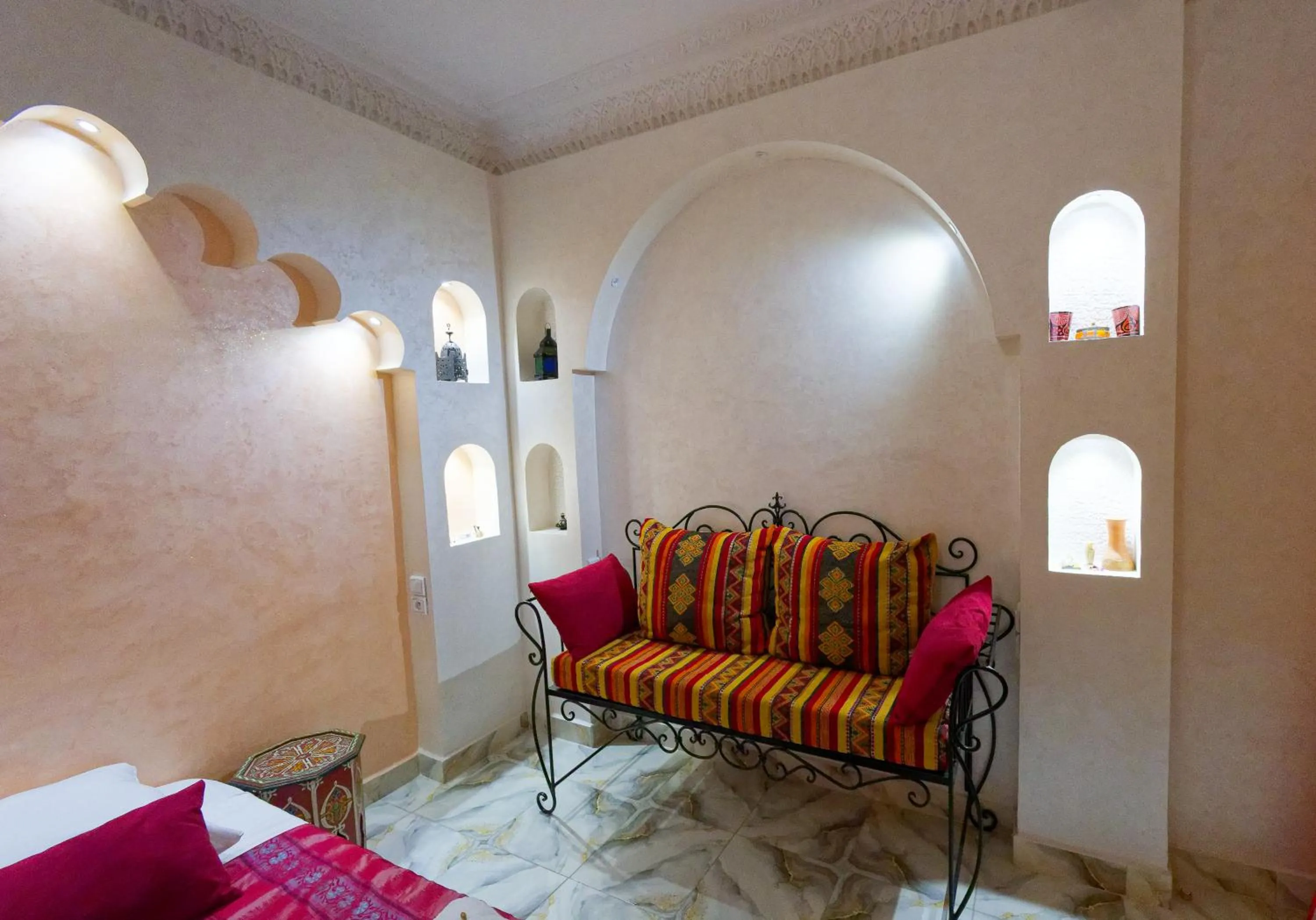 Living room, Bed in Riad Les Chtis D'Agadir