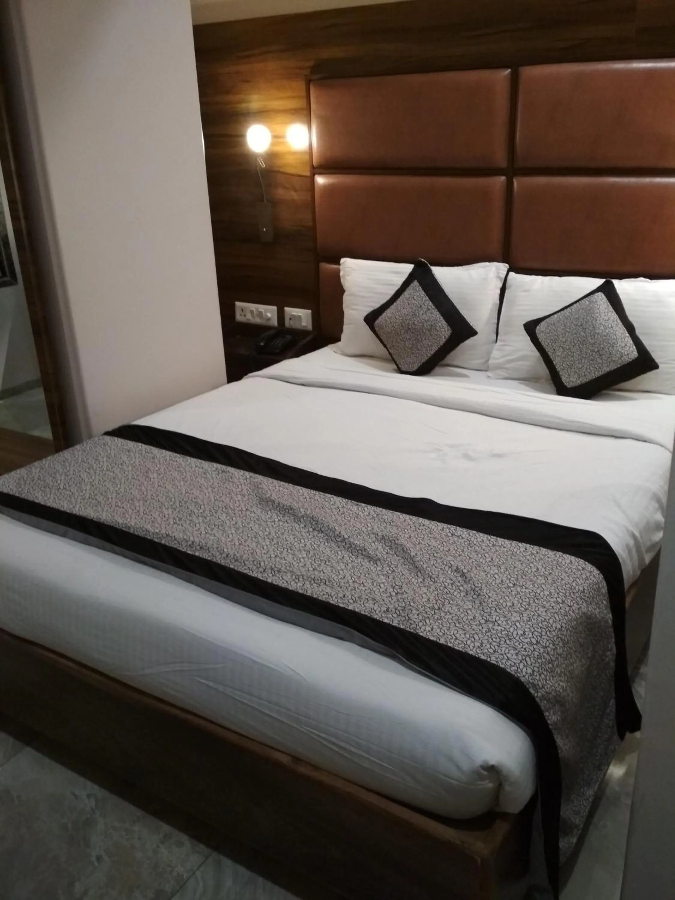 Hotel Amit Park International