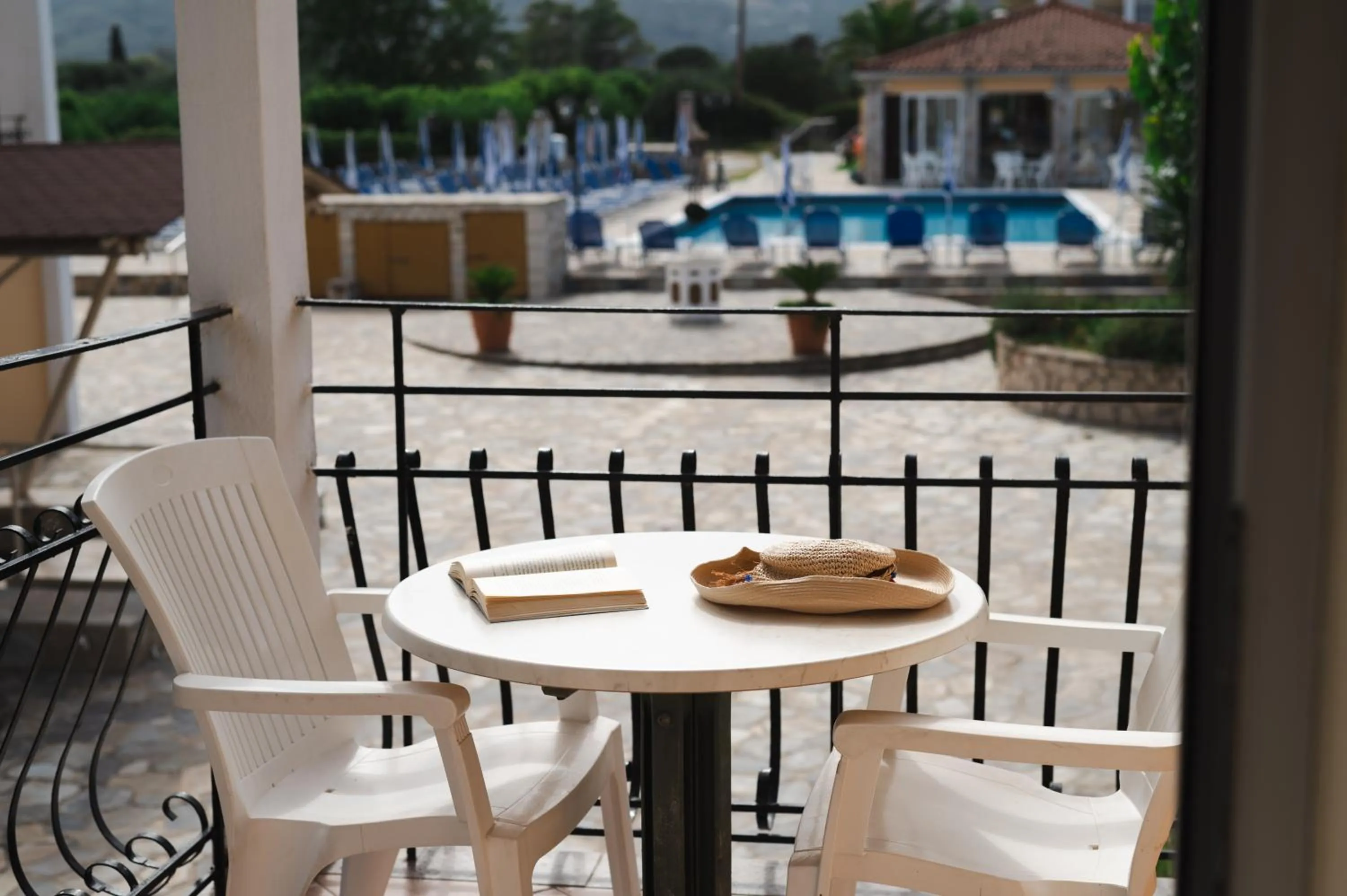 Day in Village Inn Studios & Family Apartments