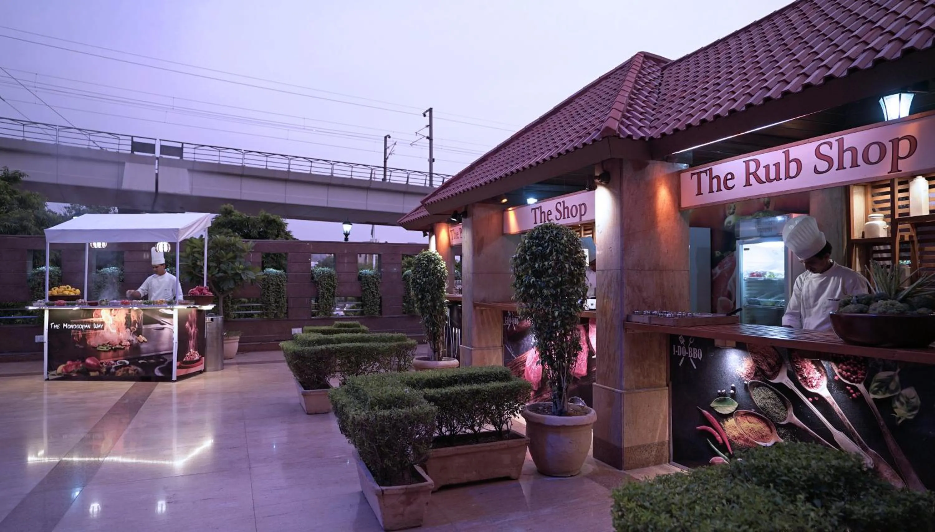 Restaurant/places to eat in Jaypee Siddharth
