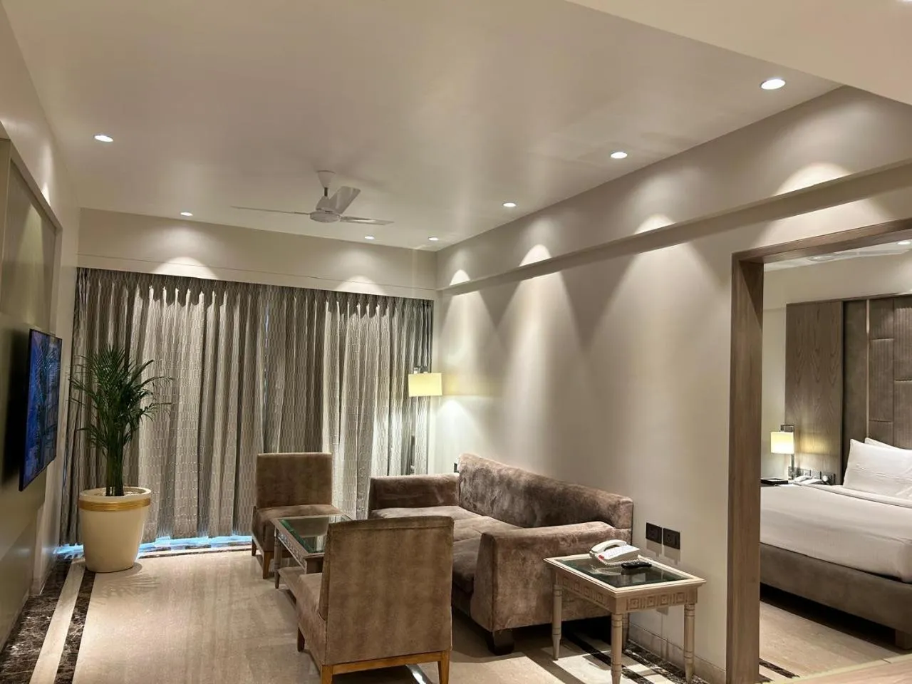 Living room, Bed in Jaypee Siddharth
