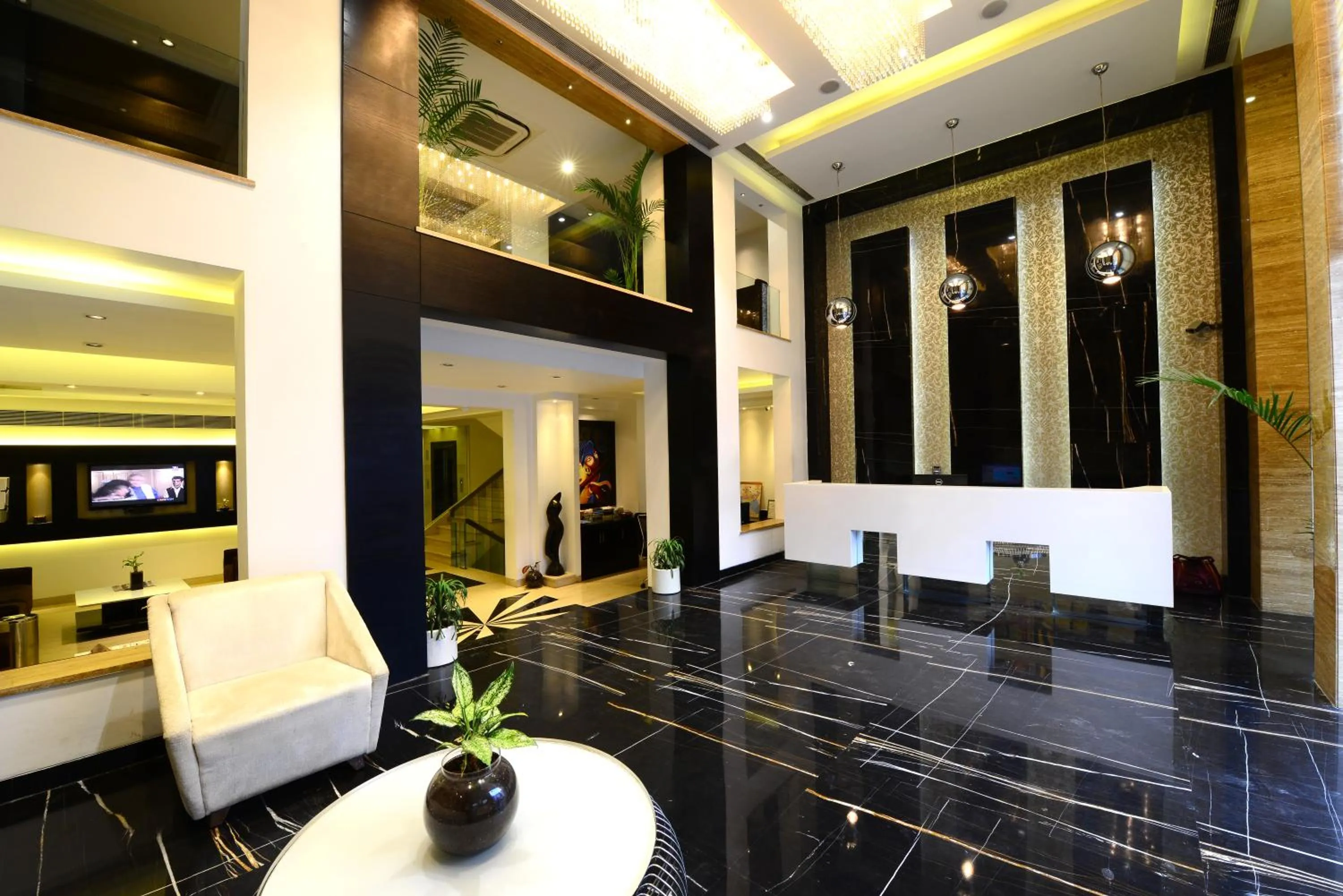 Lobby or reception in Hotel City Star - Free Airport Pickup