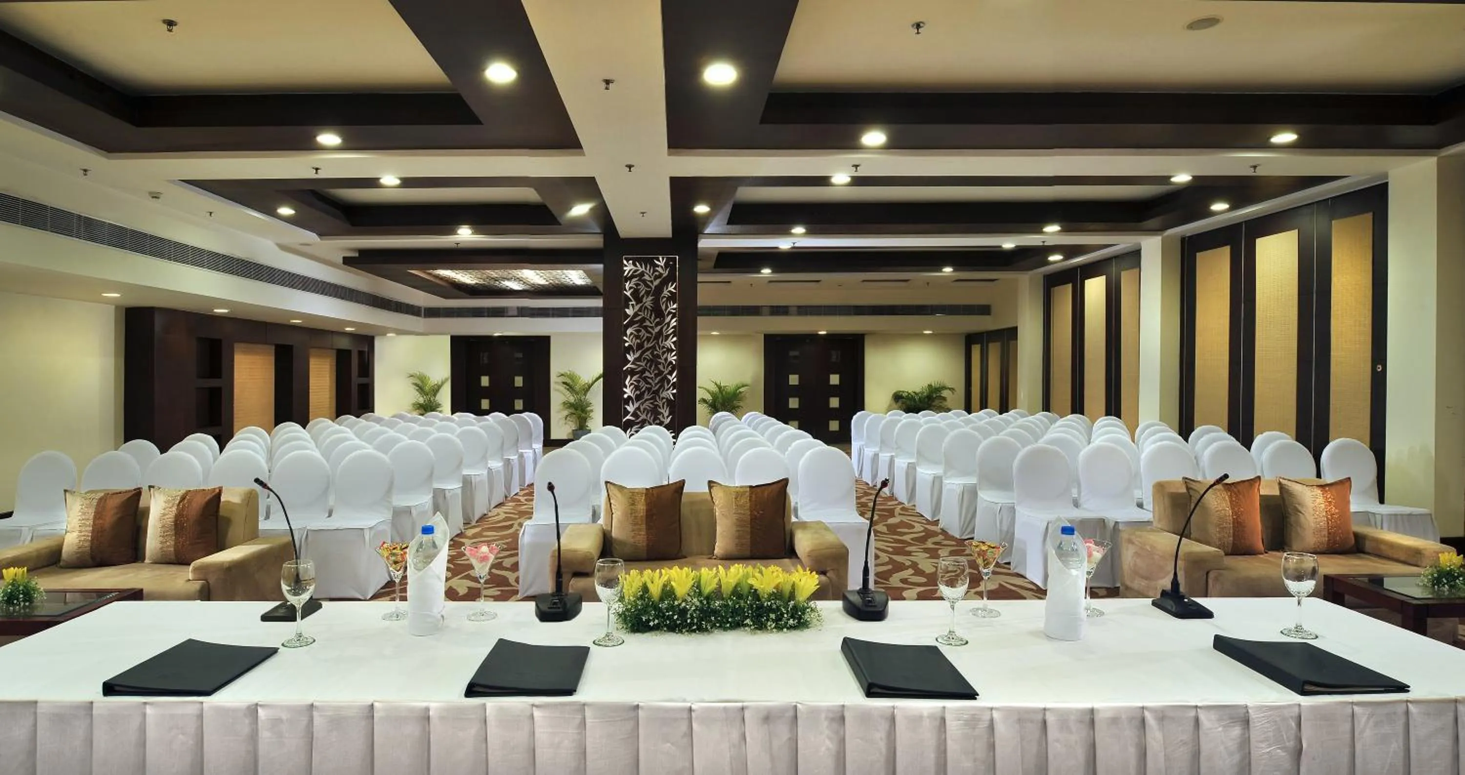 Banquet/Function facilities in Country Inn & Suites by Radisson, Gurugram Sector 12