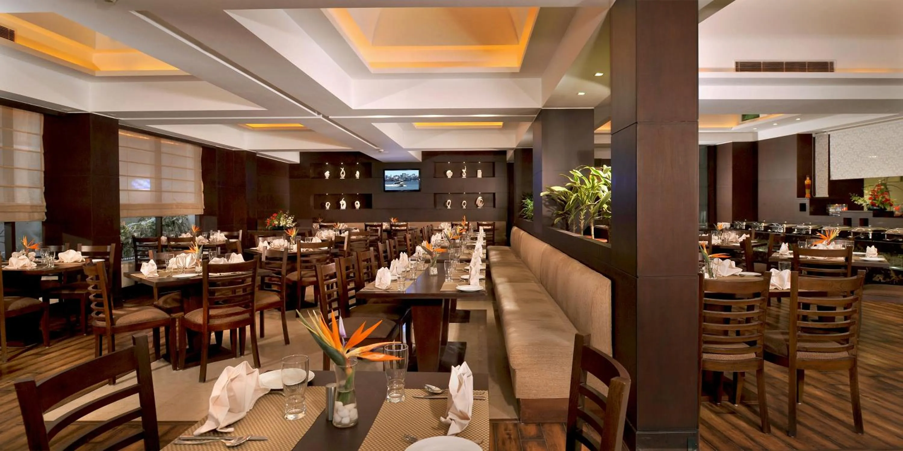 Restaurant/places to eat in Country Inn & Suites by Radisson, Gurugram Sector 12