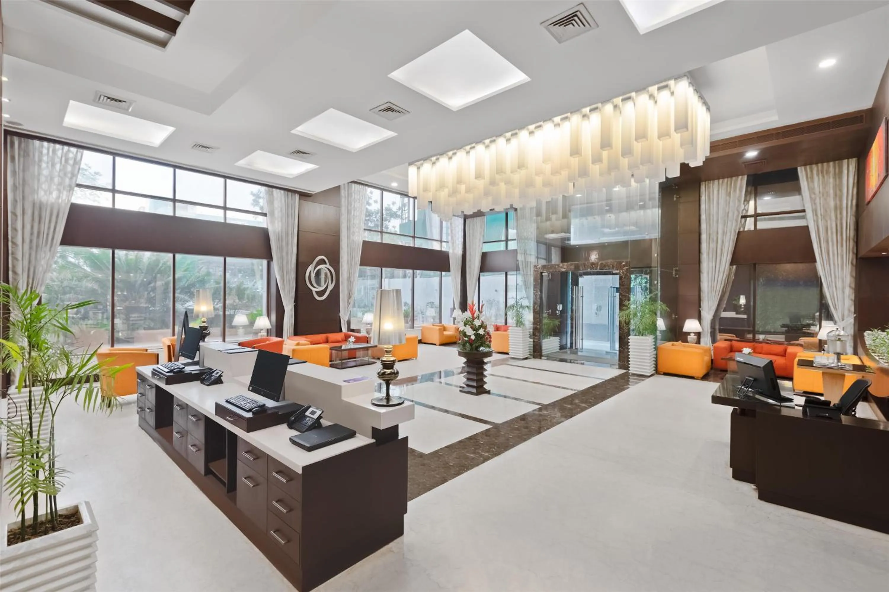 Lobby or reception in Country Inn & Suites by Radisson, Gurugram Sector 12