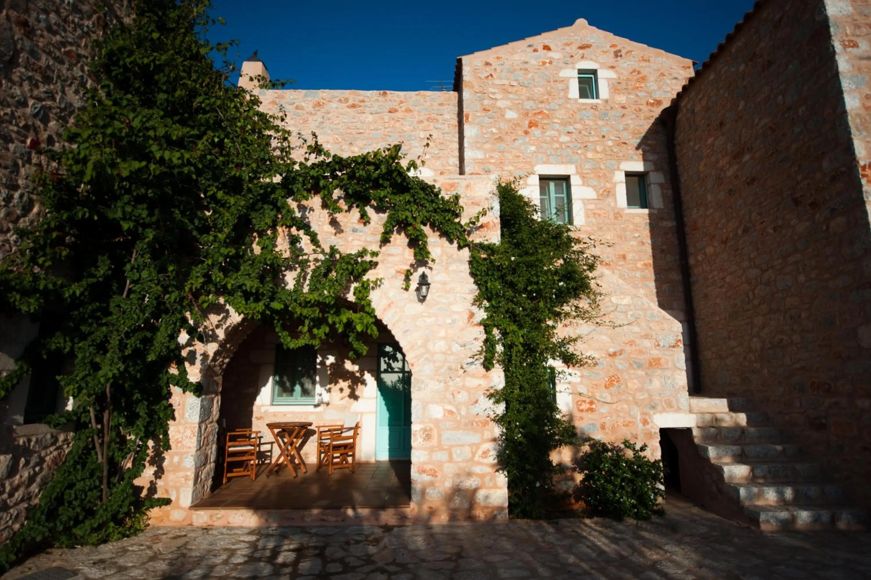 Facade/entrance in Pandora