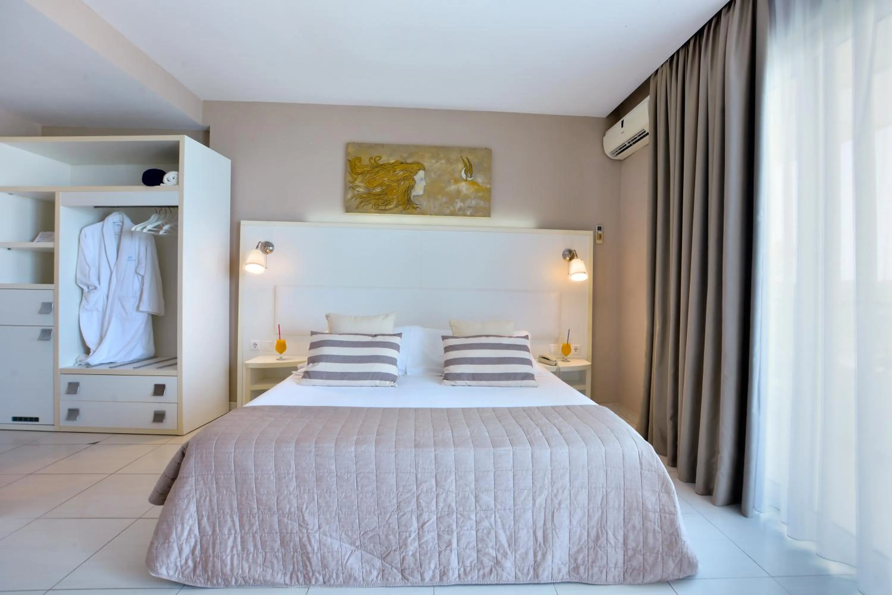 Bed in Sidari Beach Hotel