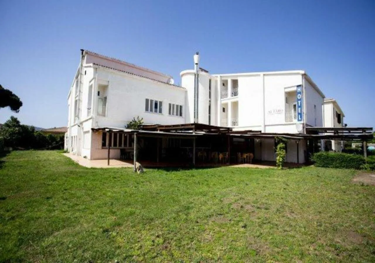 Property Building in Hotel Al Faro