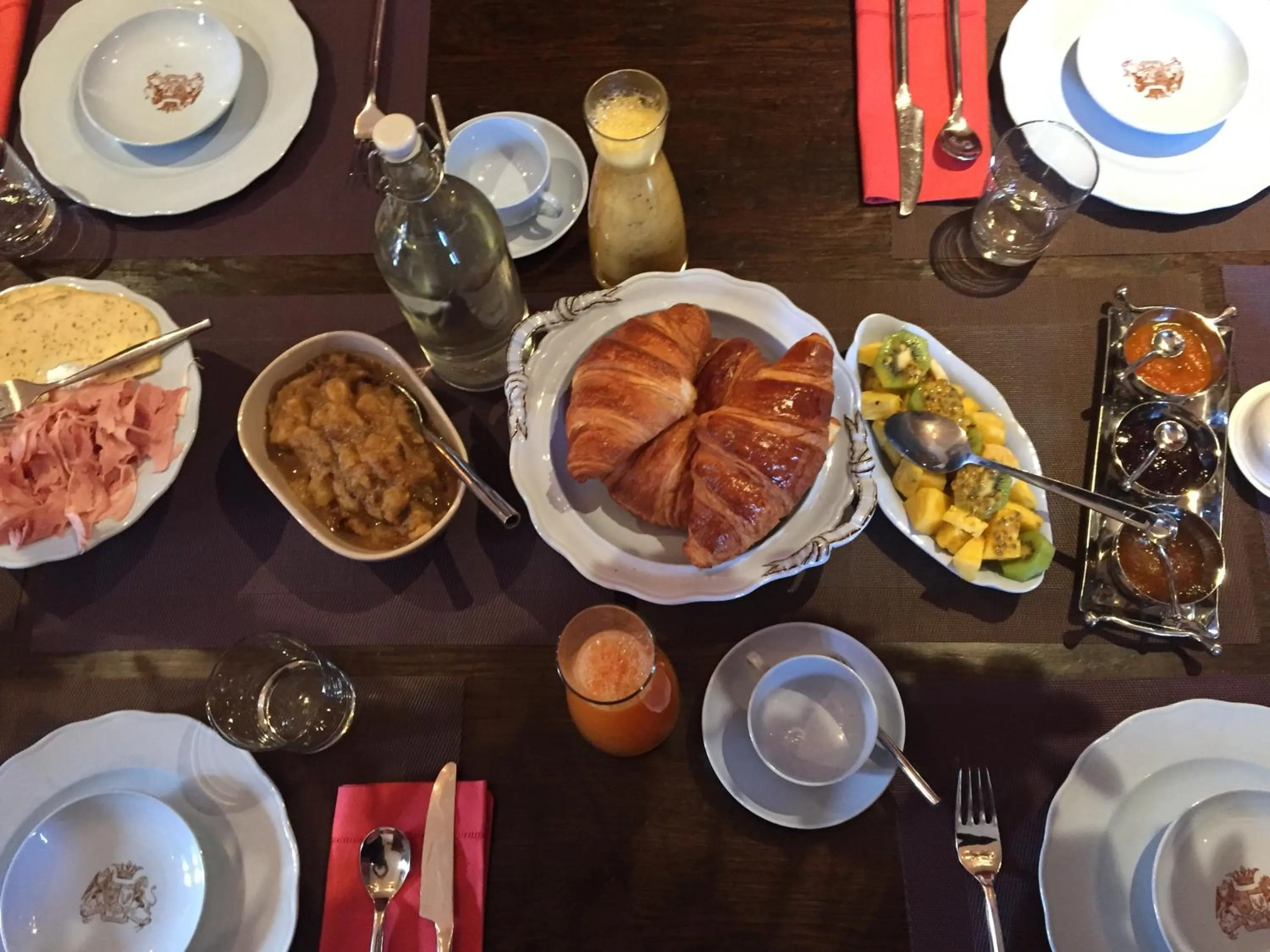 Breakfast in Domaine des Monges