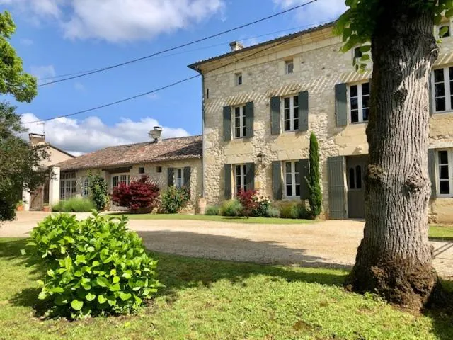 Property building in Domaine des Monges
