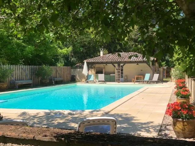 Swimming pool in Domaine des Monges