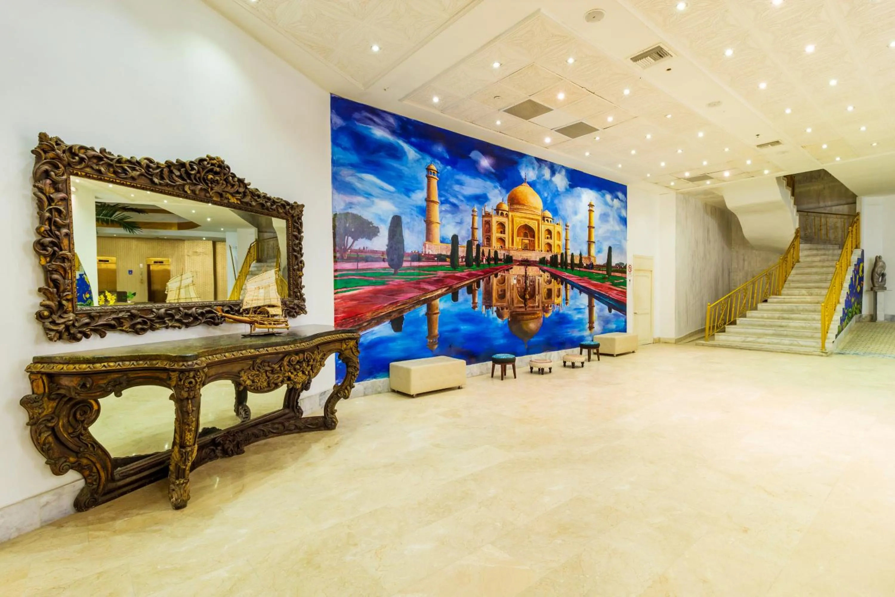 Lobby or reception in Hotel Cartagena Dubai