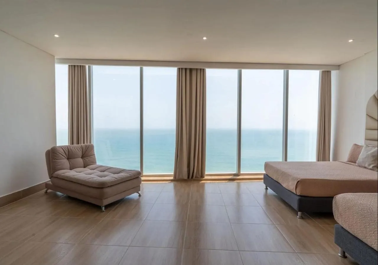 Sea view, Bed in Hotel Cartagena Dubai