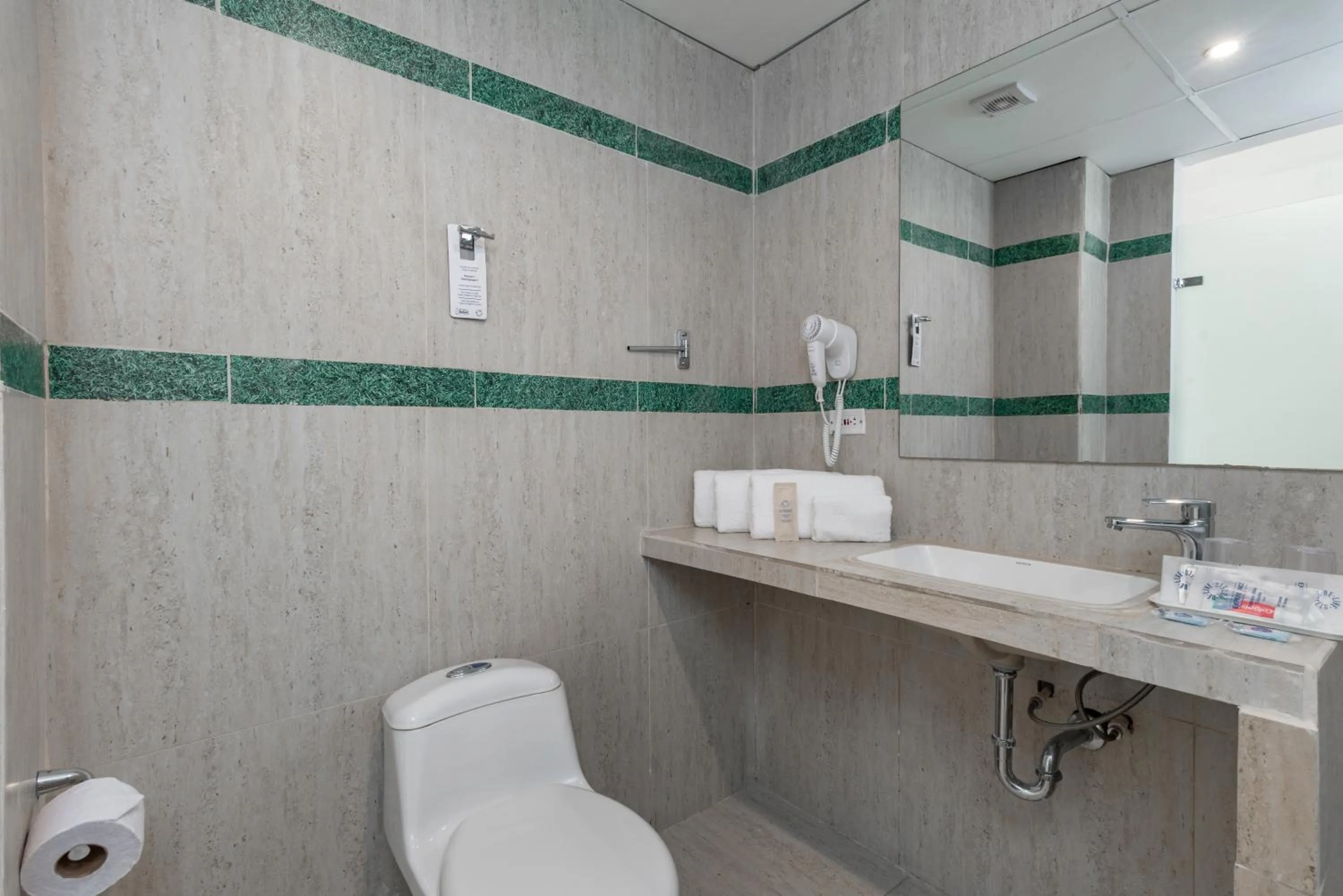 Bathroom in Hotel Cartagena Dubai