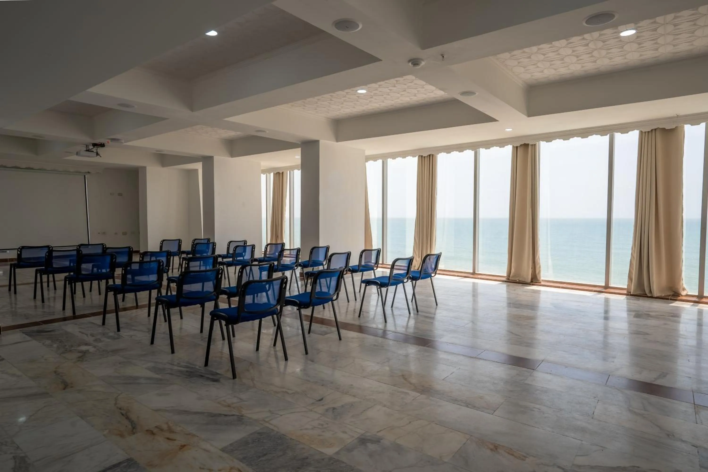 Business facilities in Hotel Cartagena Dubai