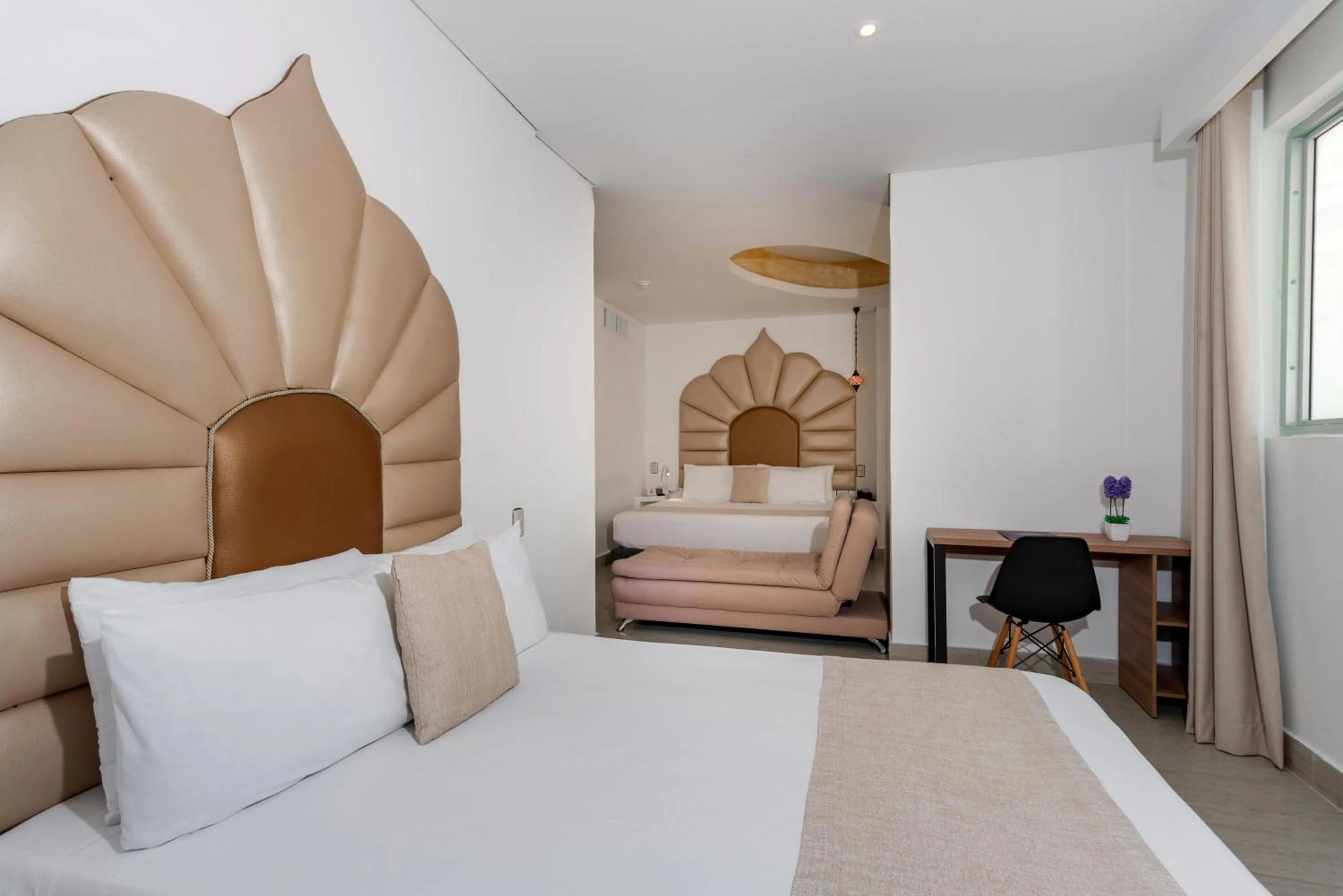 Photo of the whole room, Bed in Hotel Cartagena Dubai