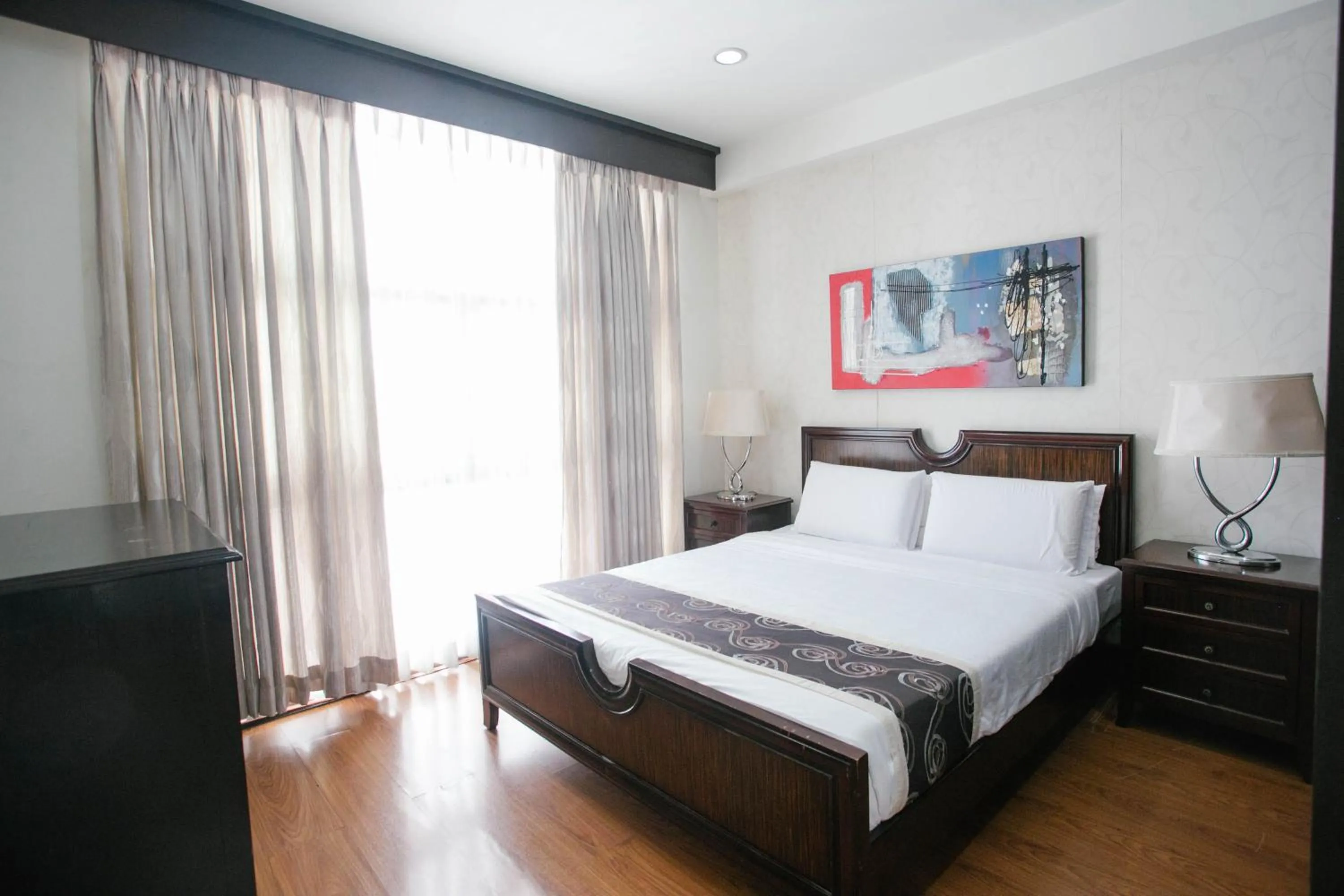 Bed in Diamond Suites and Residences