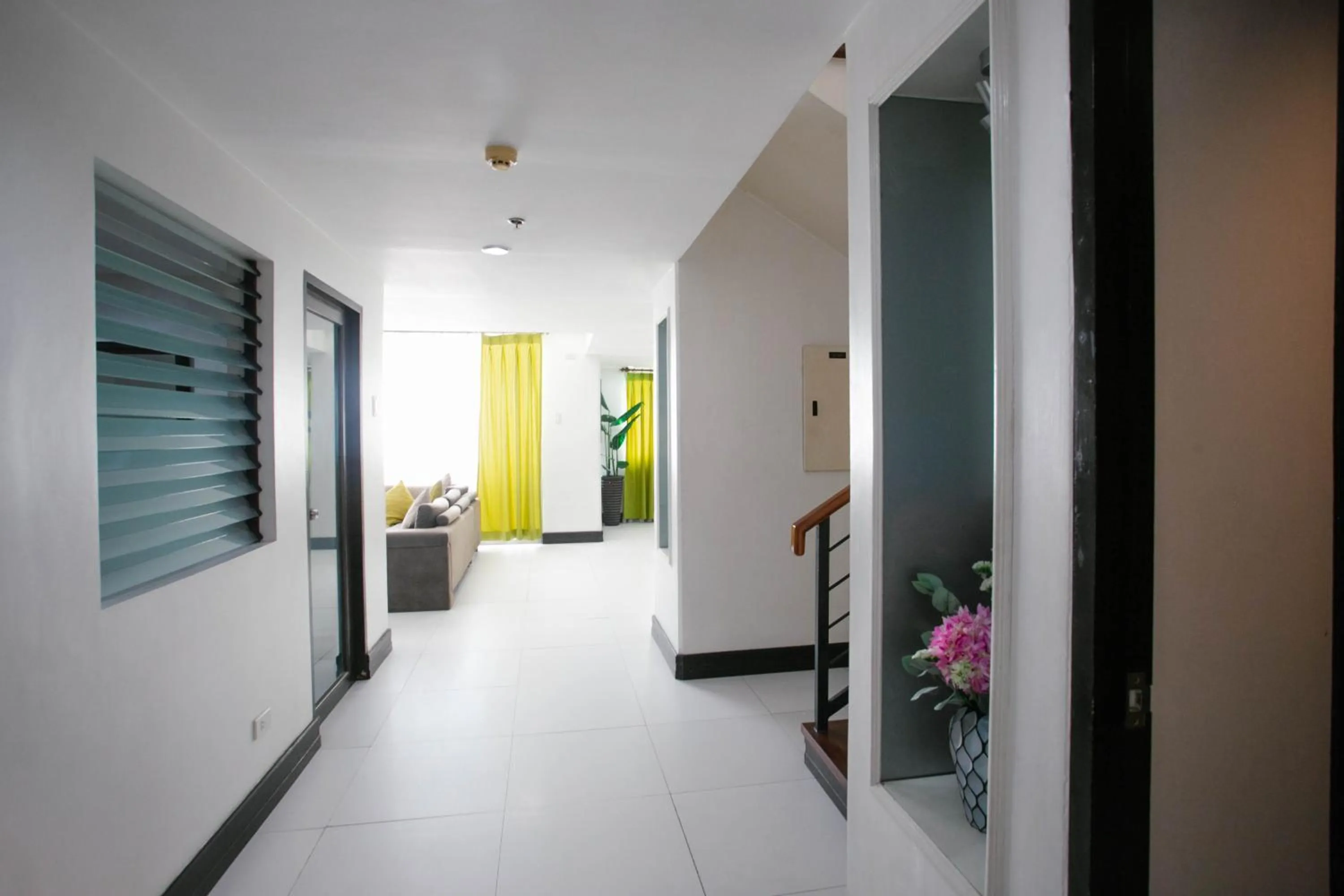 Diamond Suites and Residences