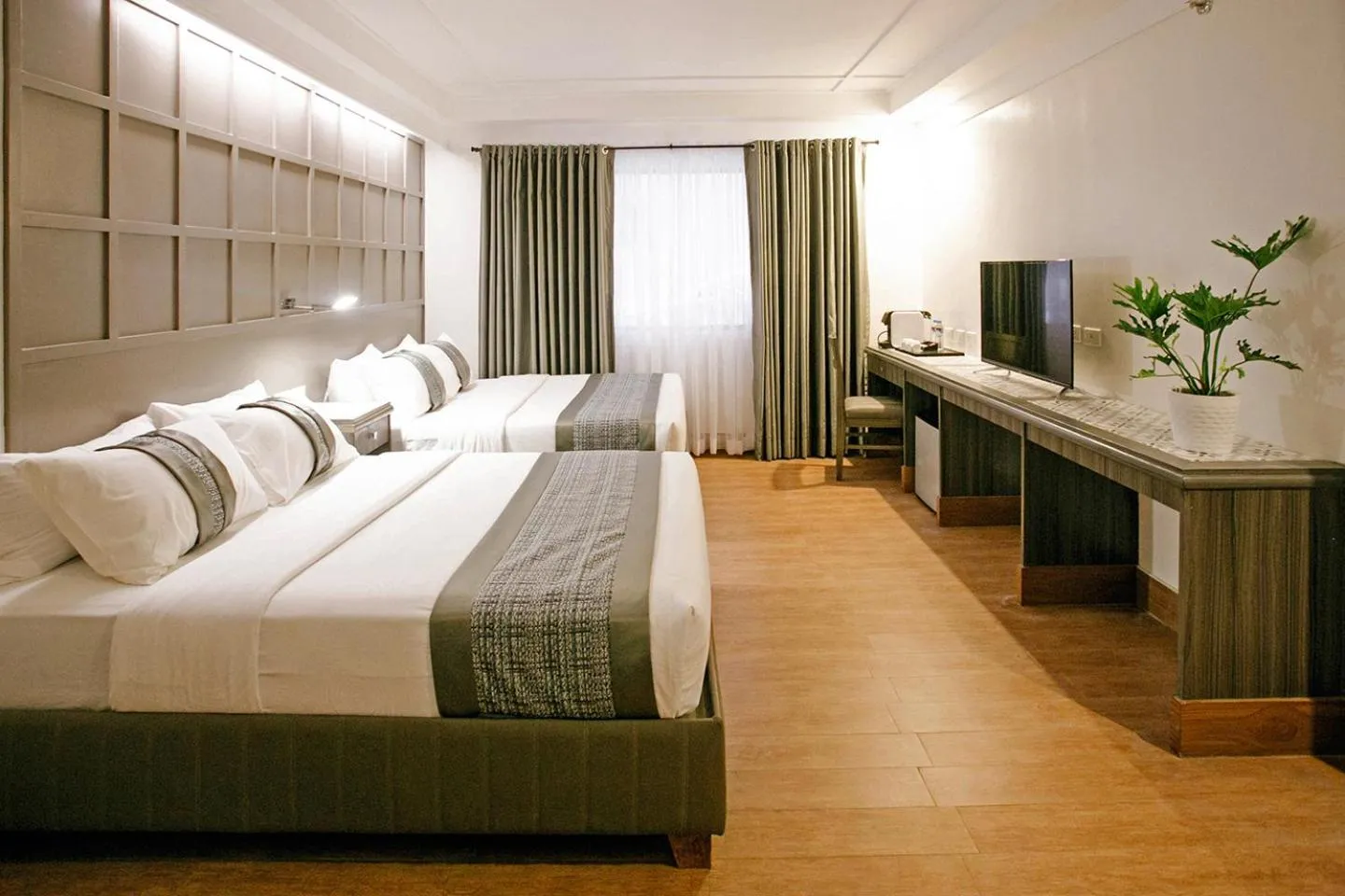 Bed in Diamond Suites and Residences