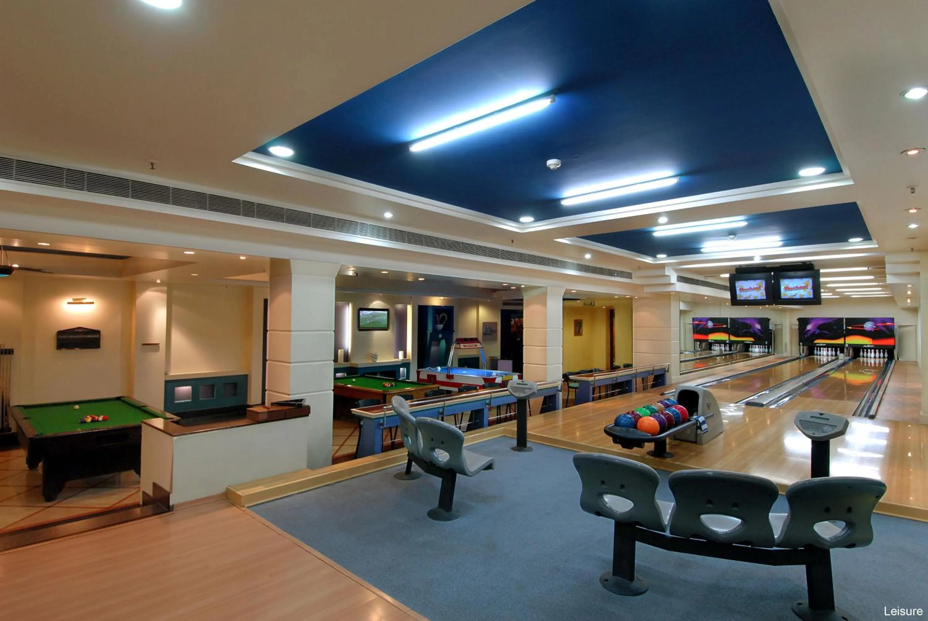 Bowling in Jaypee Palace Hotel