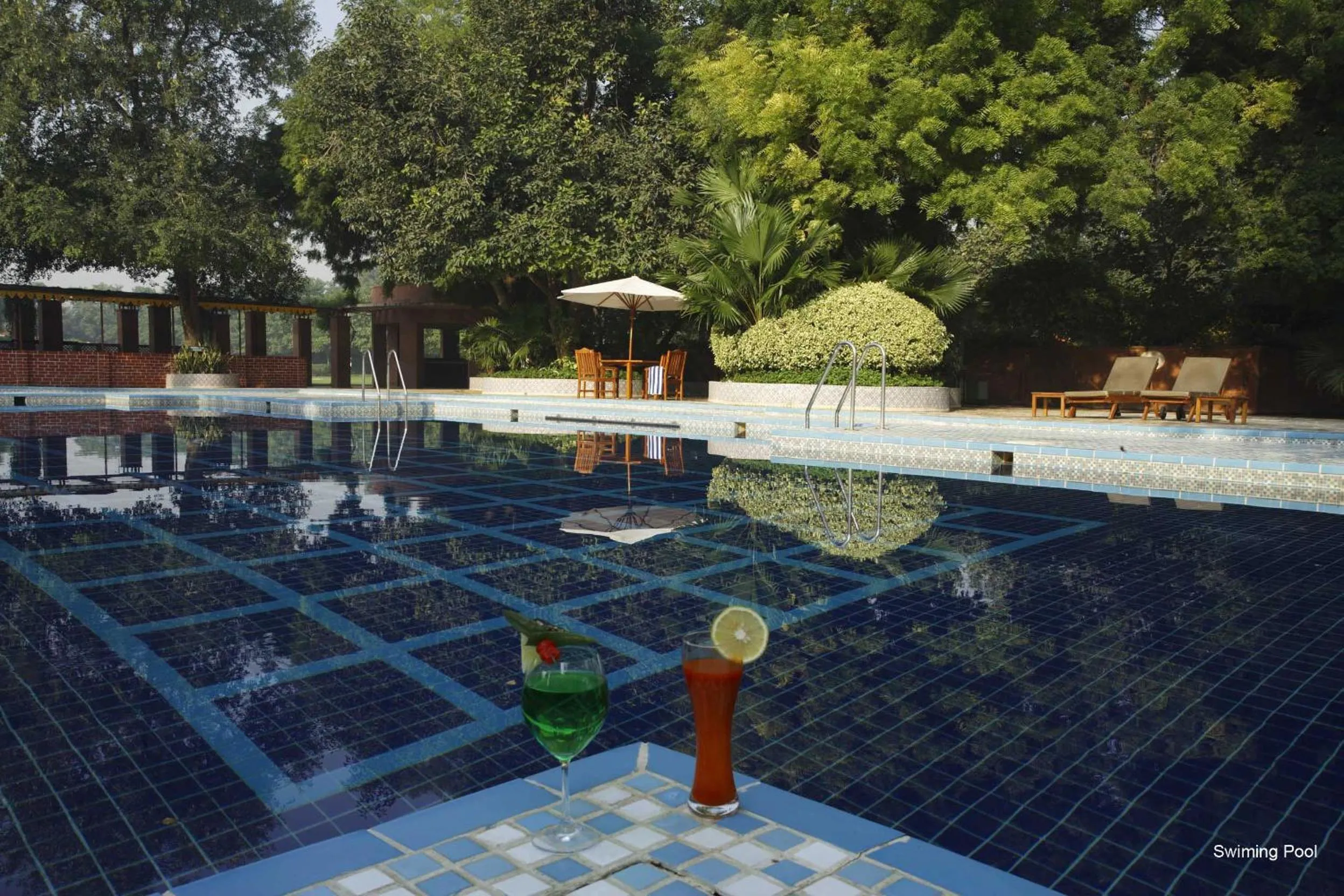 Swimming pool in Jaypee Palace Hotel