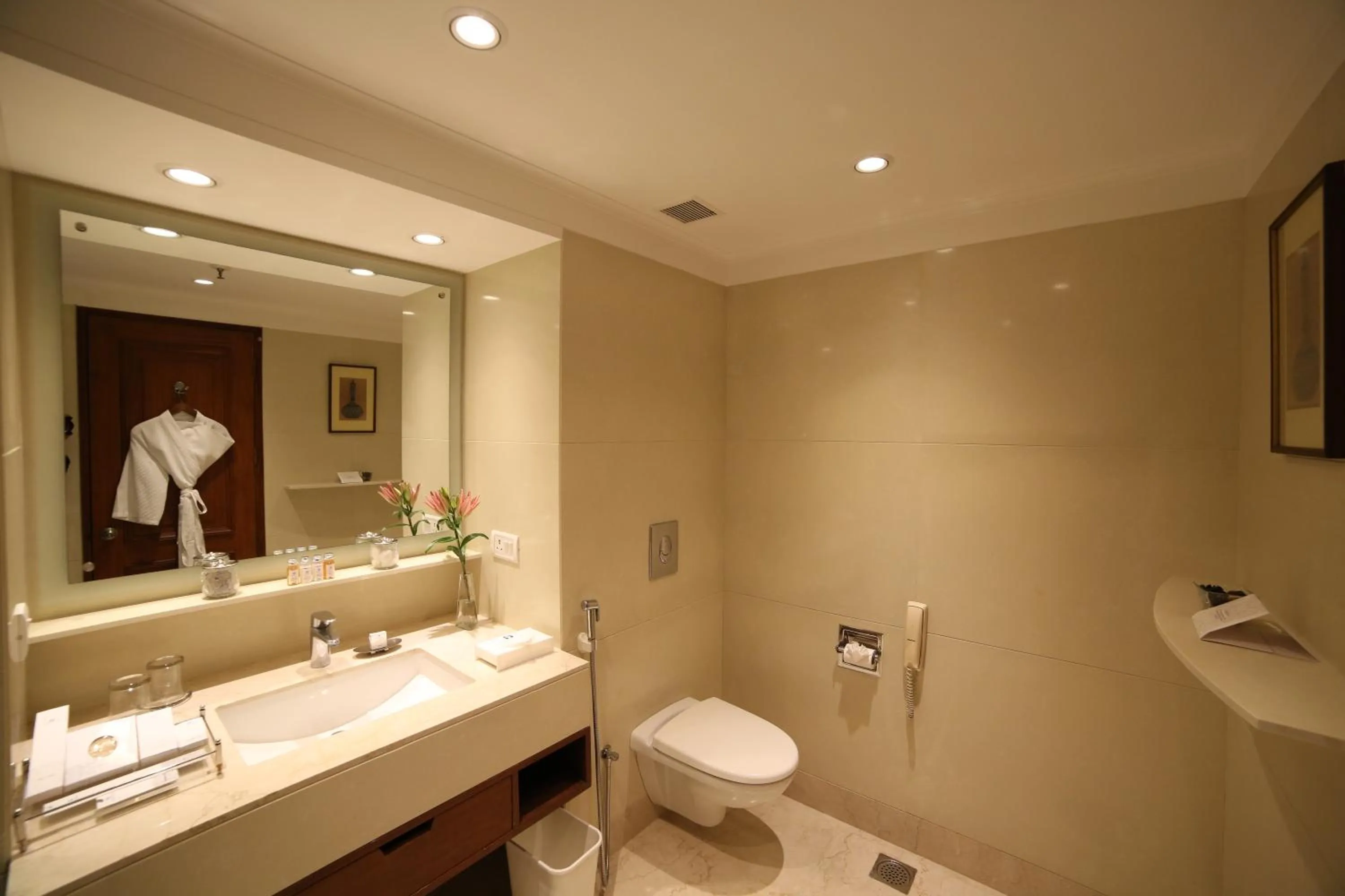Bathroom in Jaypee Palace Hotel