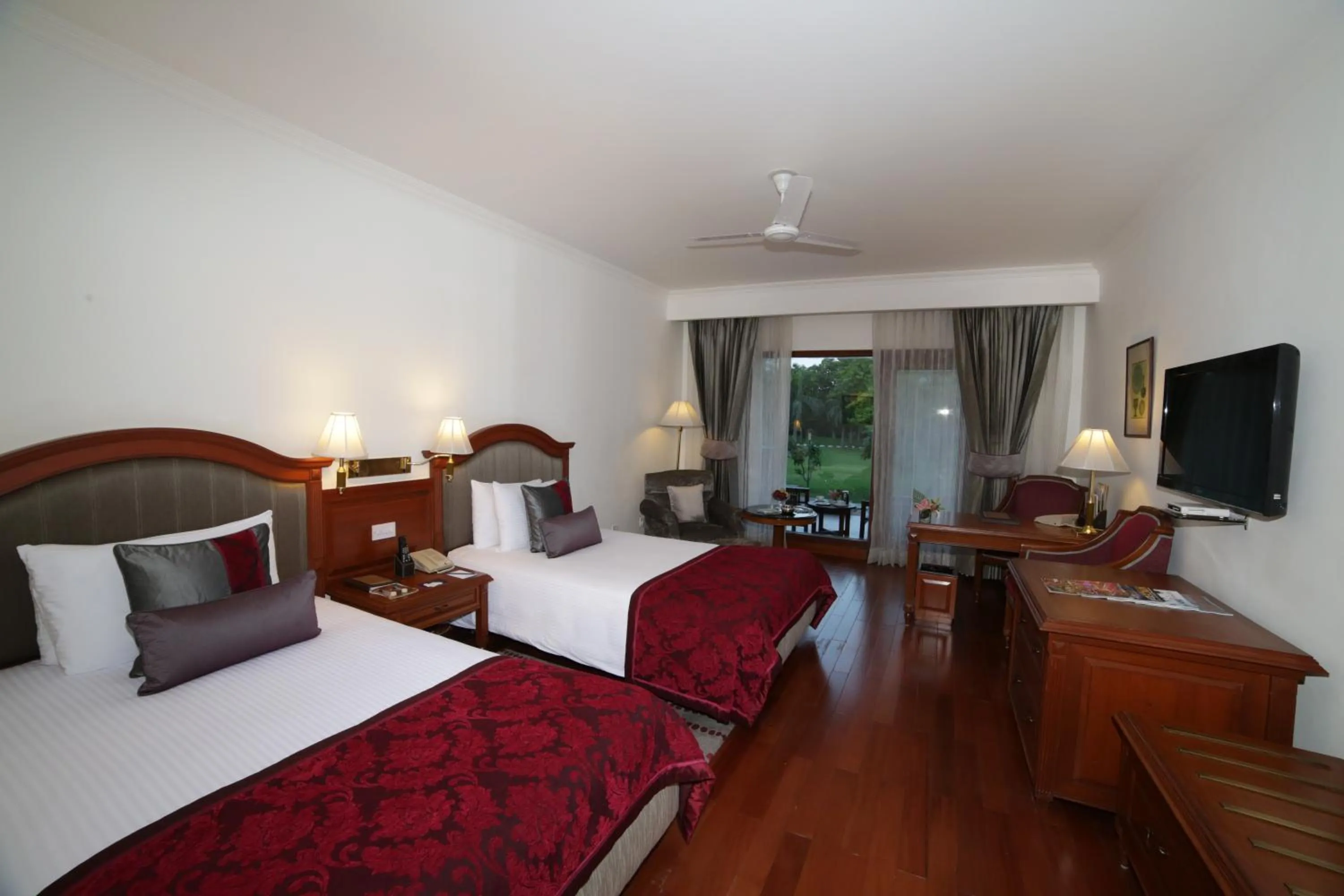 Bedroom, Bed in Jaypee Palace Hotel