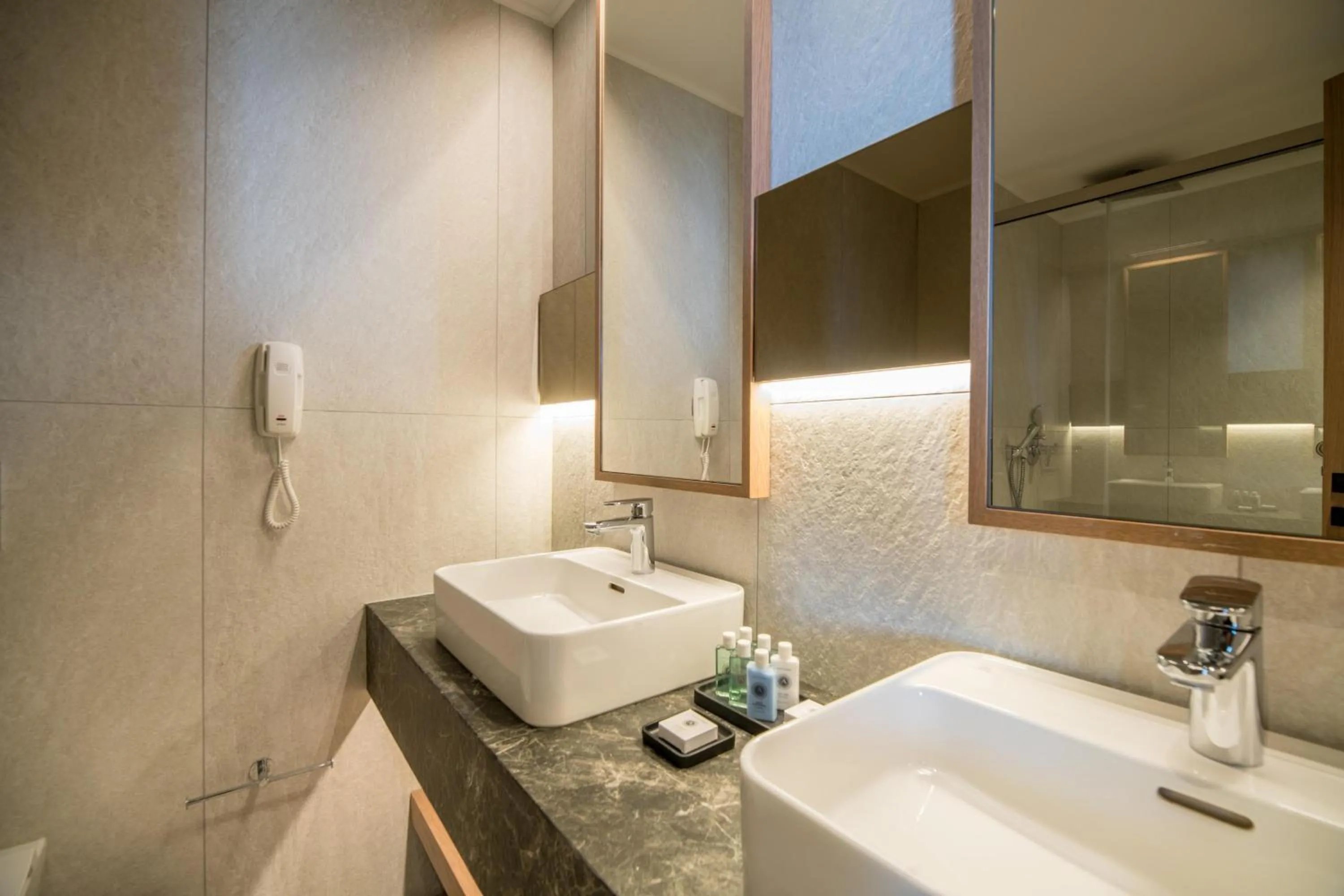 Bathroom in KING MINOS RETREAT Resort & Spa
