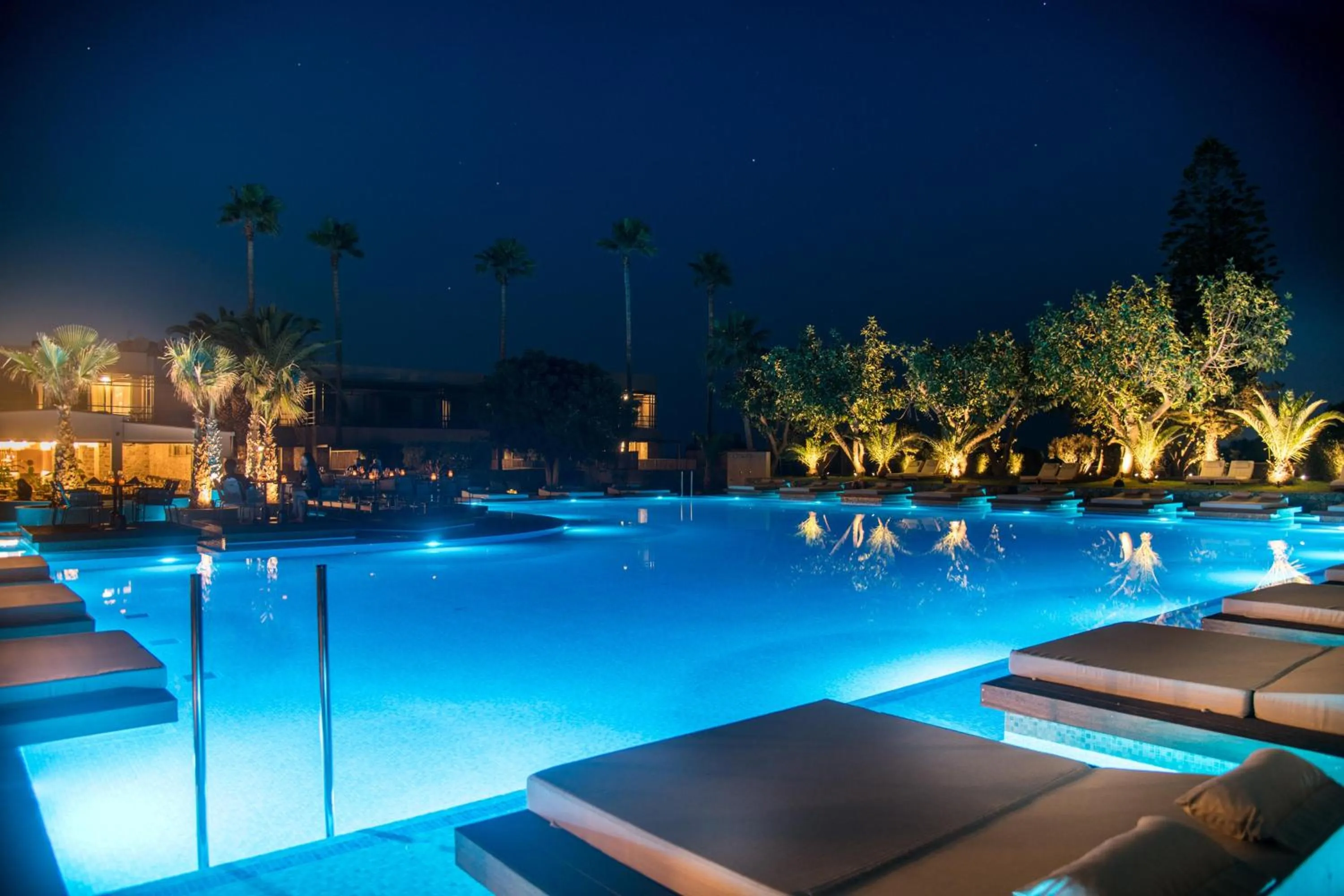 Swimming pool in KING MINOS RETREAT Resort & Spa