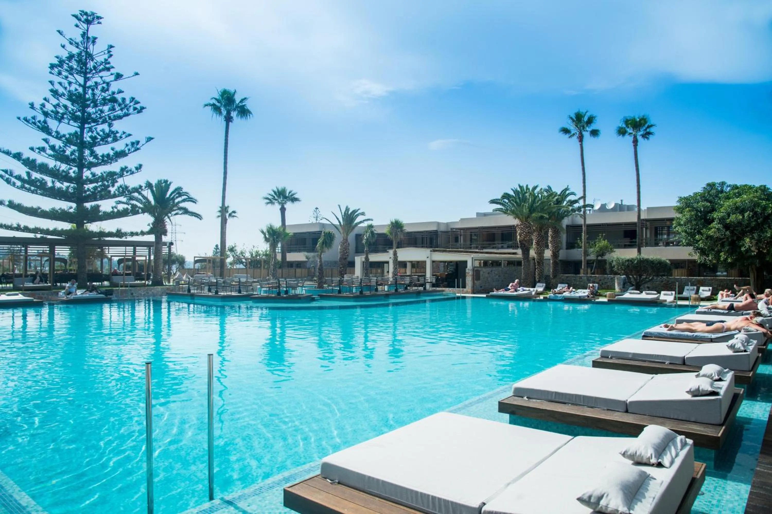 Swimming pool in KING MINOS RETREAT Resort & Spa