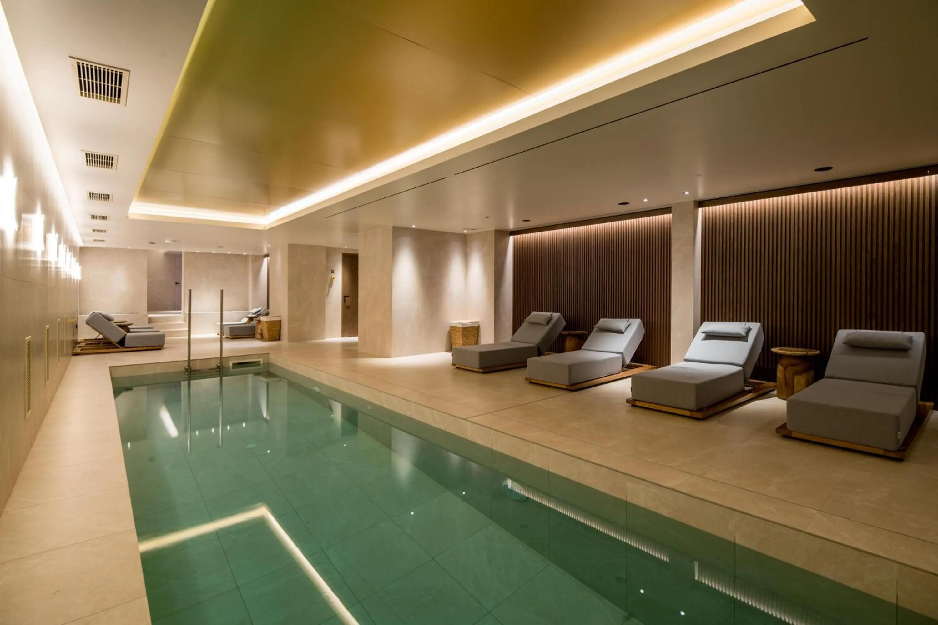 Swimming pool in KING MINOS RETREAT Resort & Spa