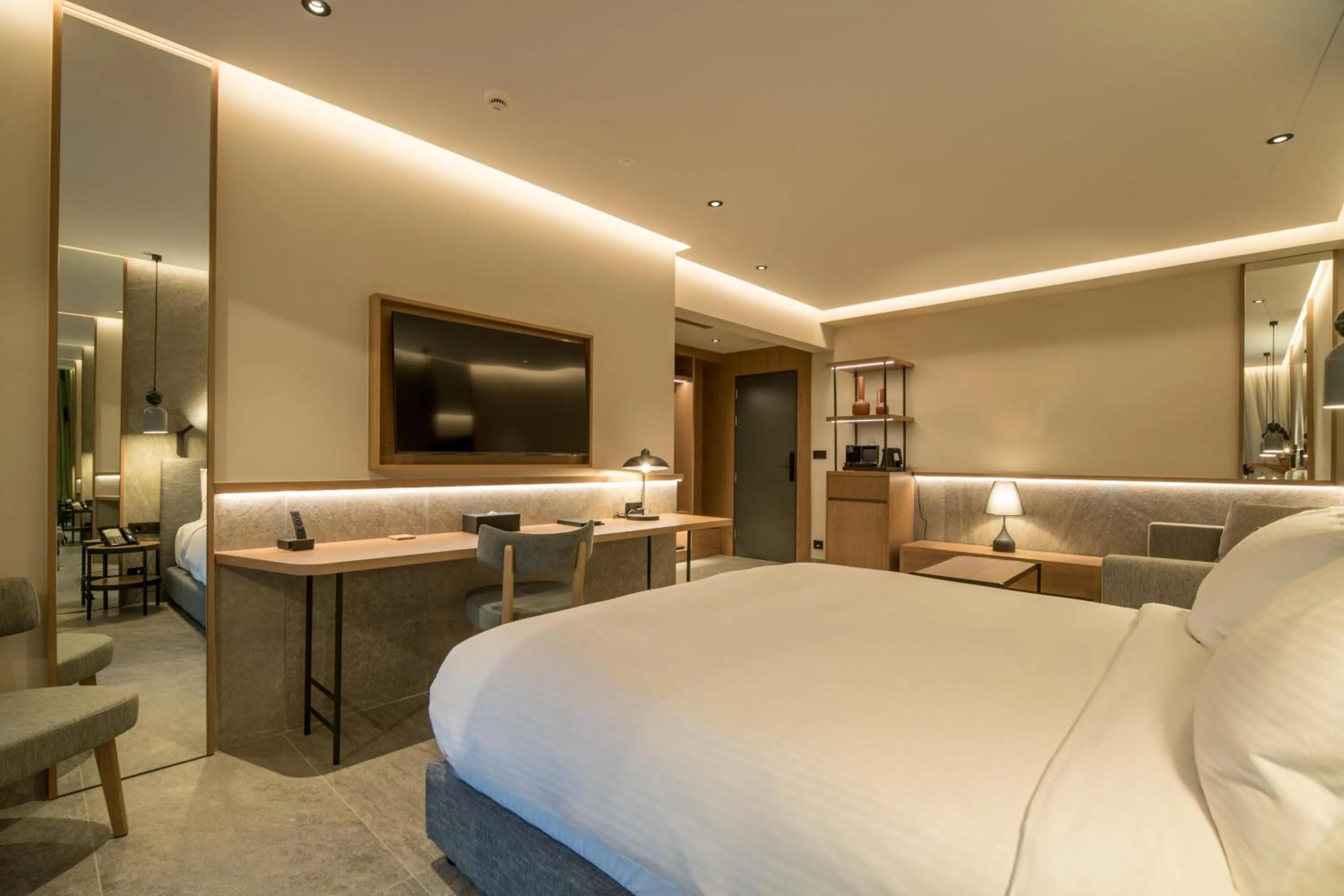 Photo of the whole room, Bed in KING MINOS RETREAT Resort & Spa