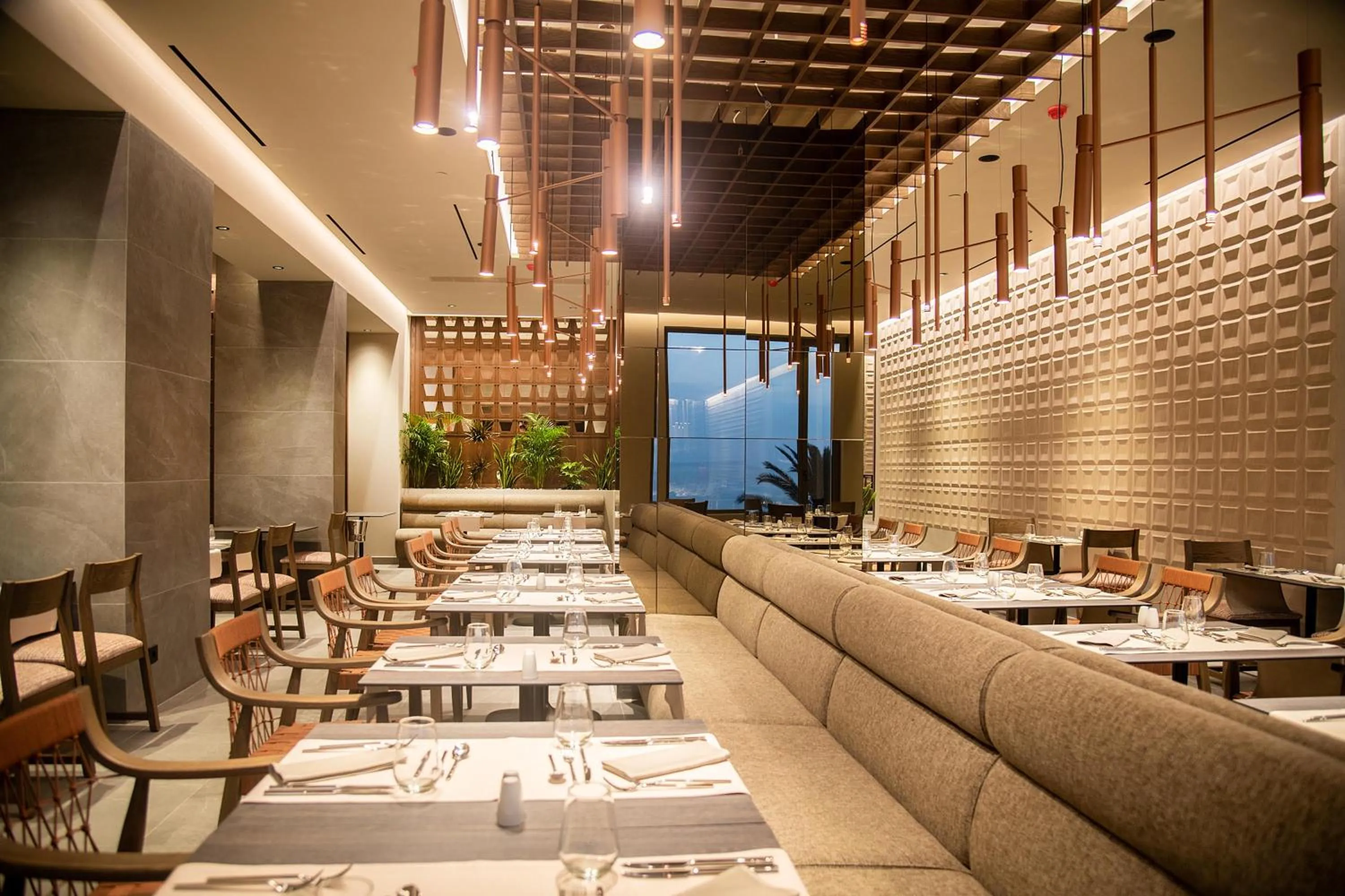 Restaurant/places to eat in KING MINOS RETREAT Resort & Spa