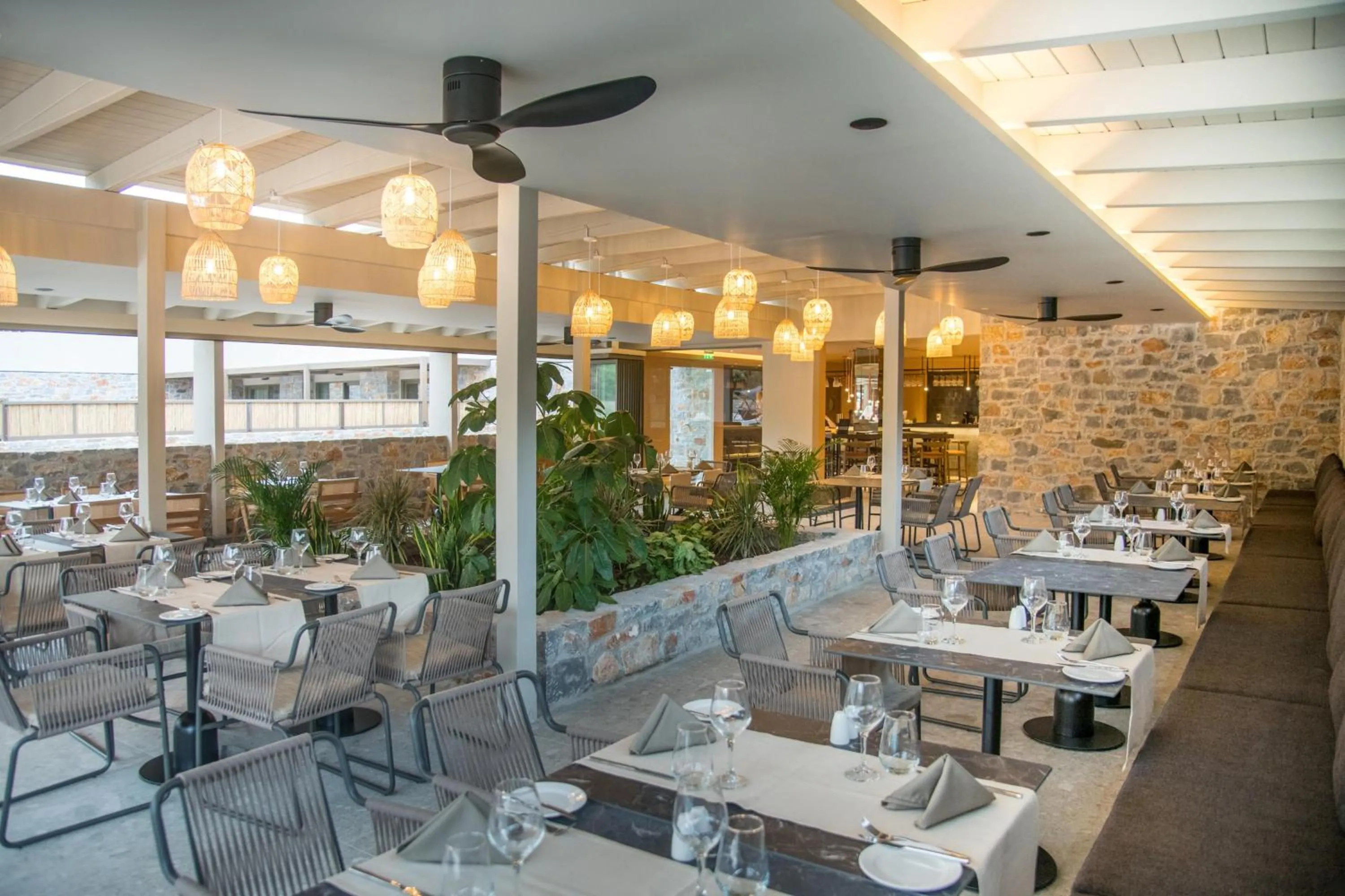 Restaurant/places to eat in KING MINOS RETREAT Resort & Spa