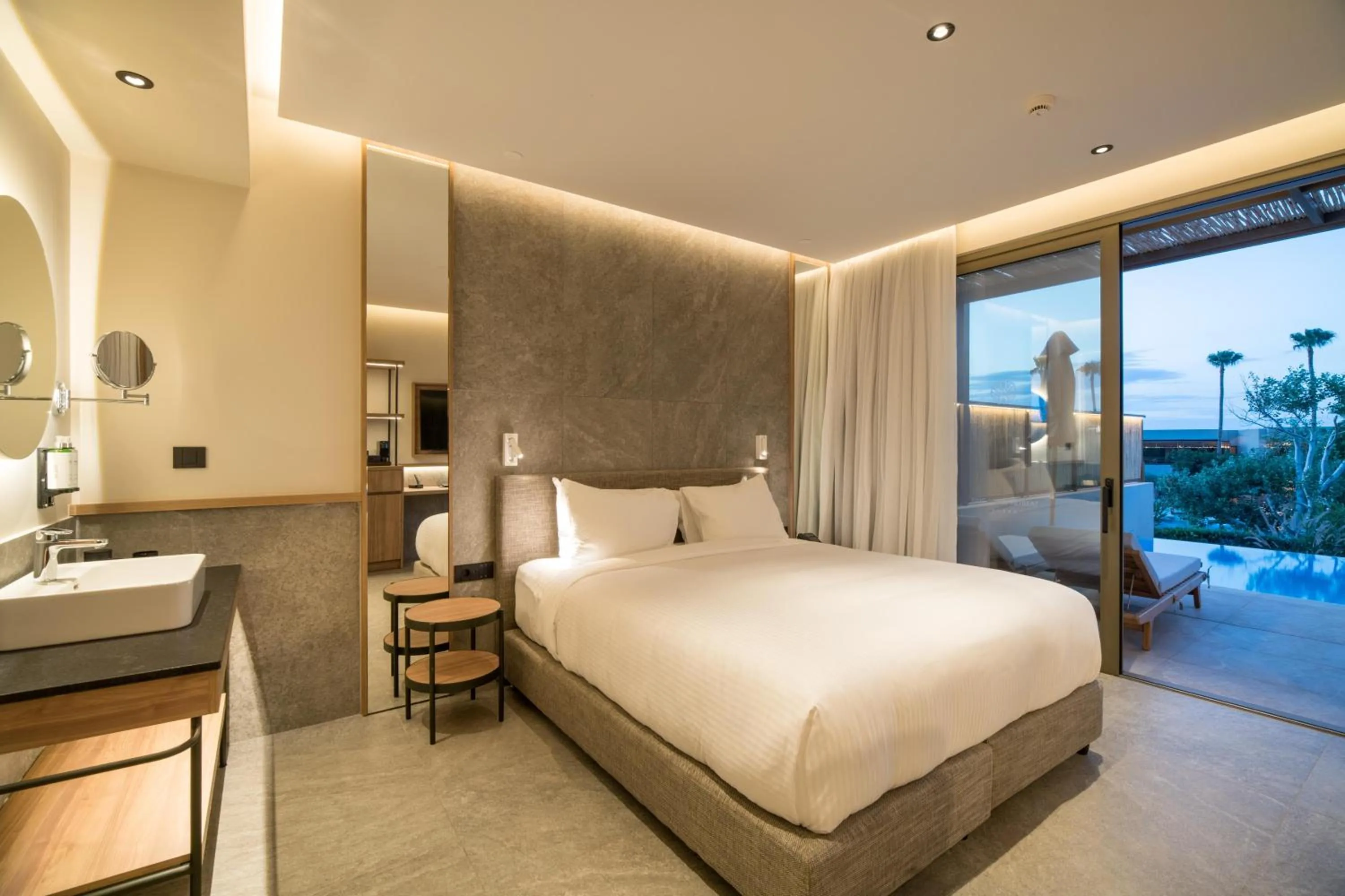 Photo of the whole room, Bed in KING MINOS RETREAT Resort & Spa