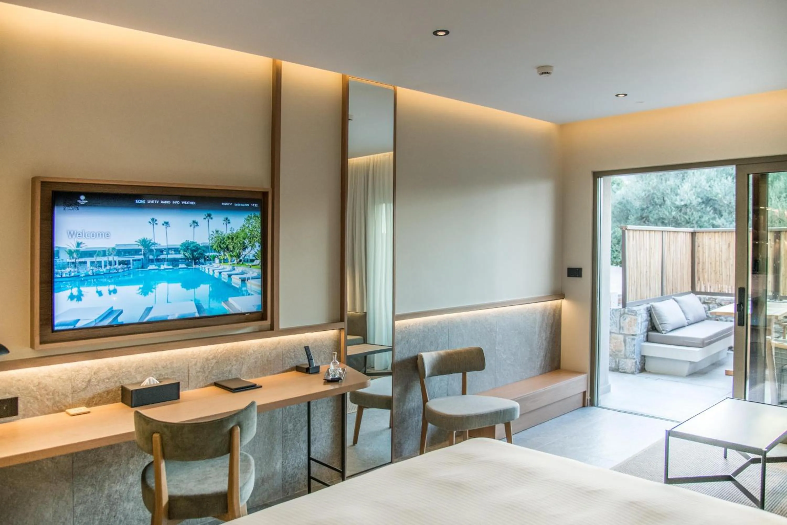 Photo of the whole room, Bed in KING MINOS RETREAT Resort & Spa