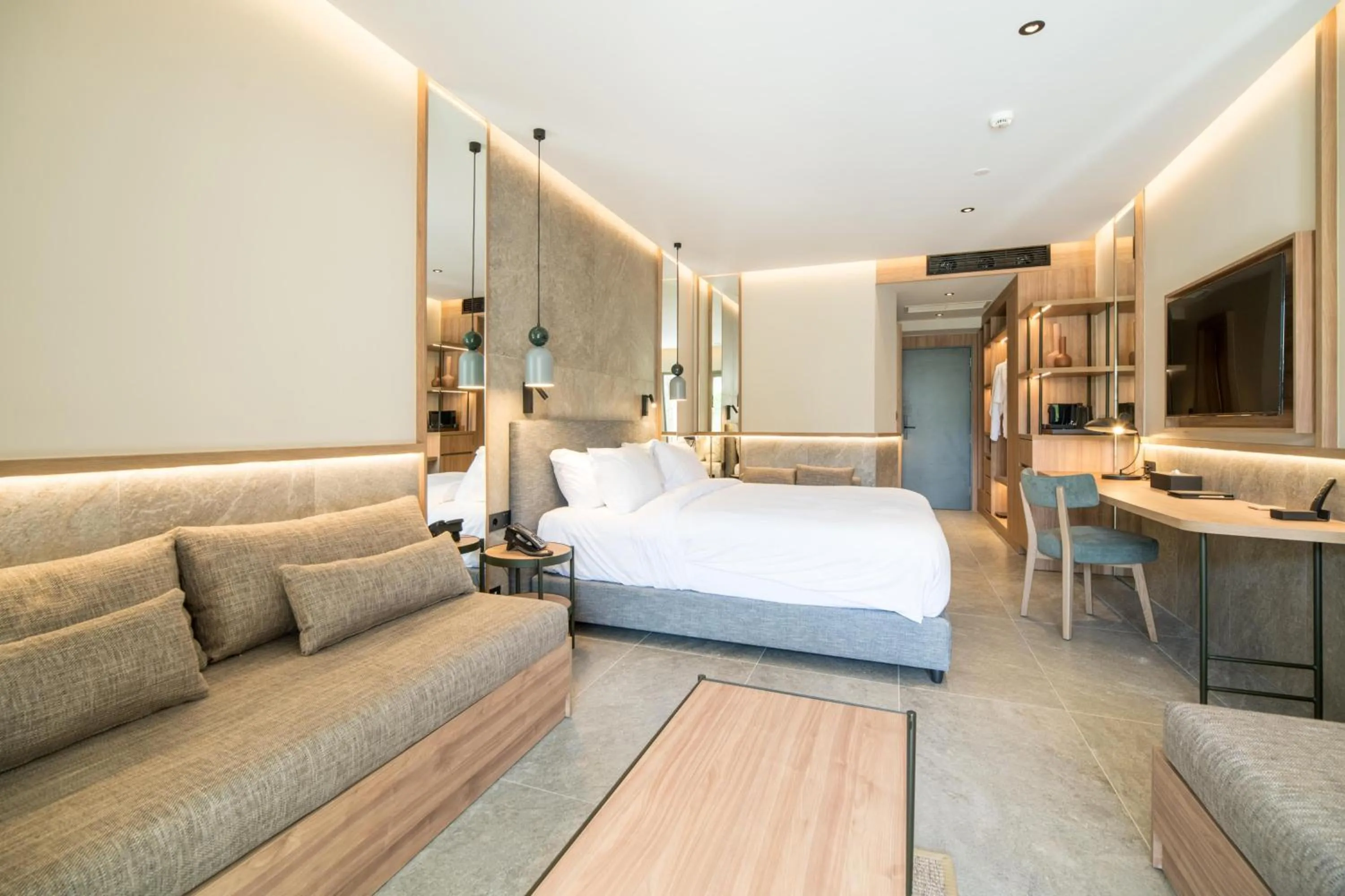 Photo of the whole room, Bed in KING MINOS RETREAT Resort & Spa