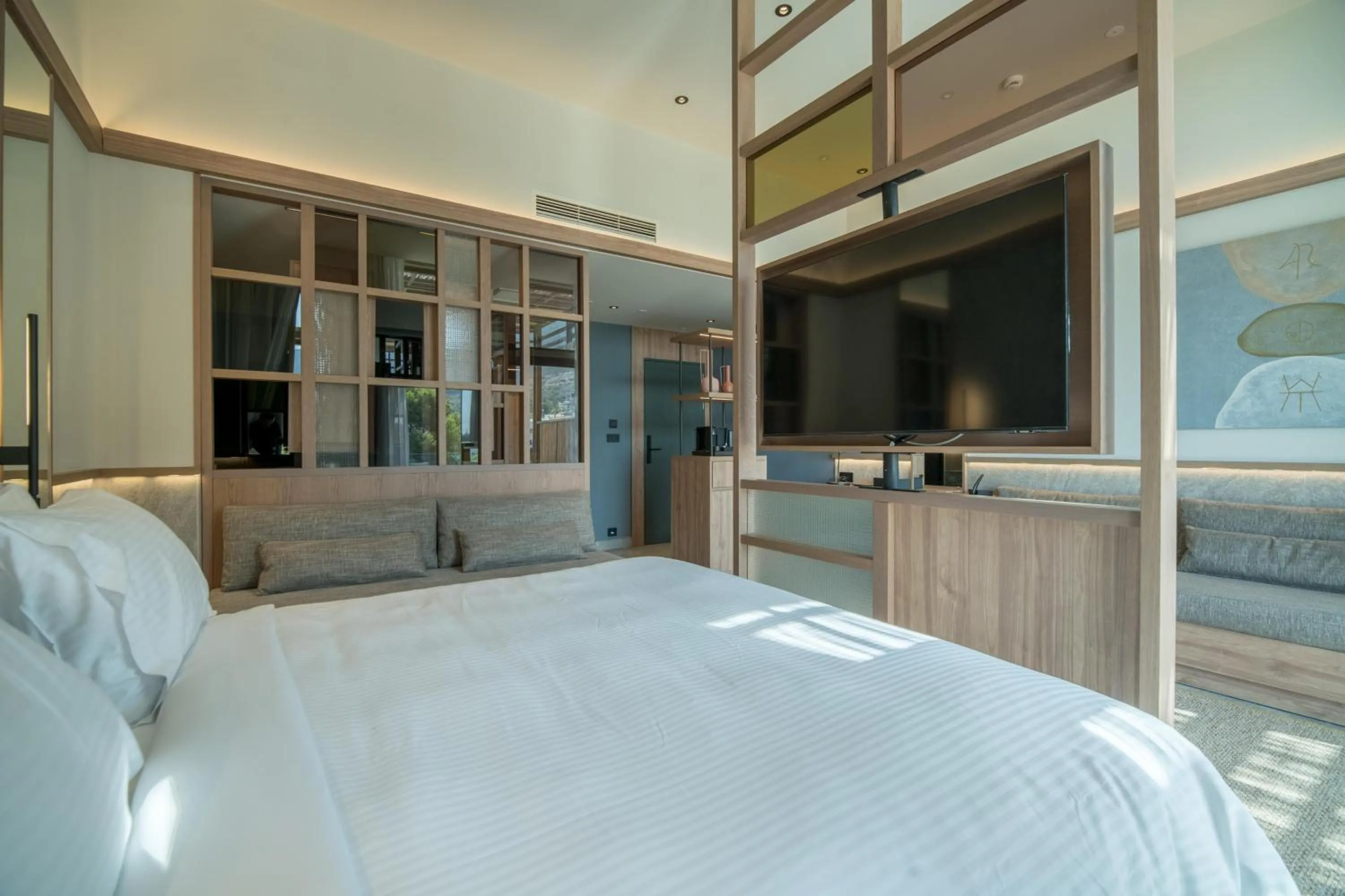 Photo of the whole room, Bed in KING MINOS RETREAT Resort & Spa