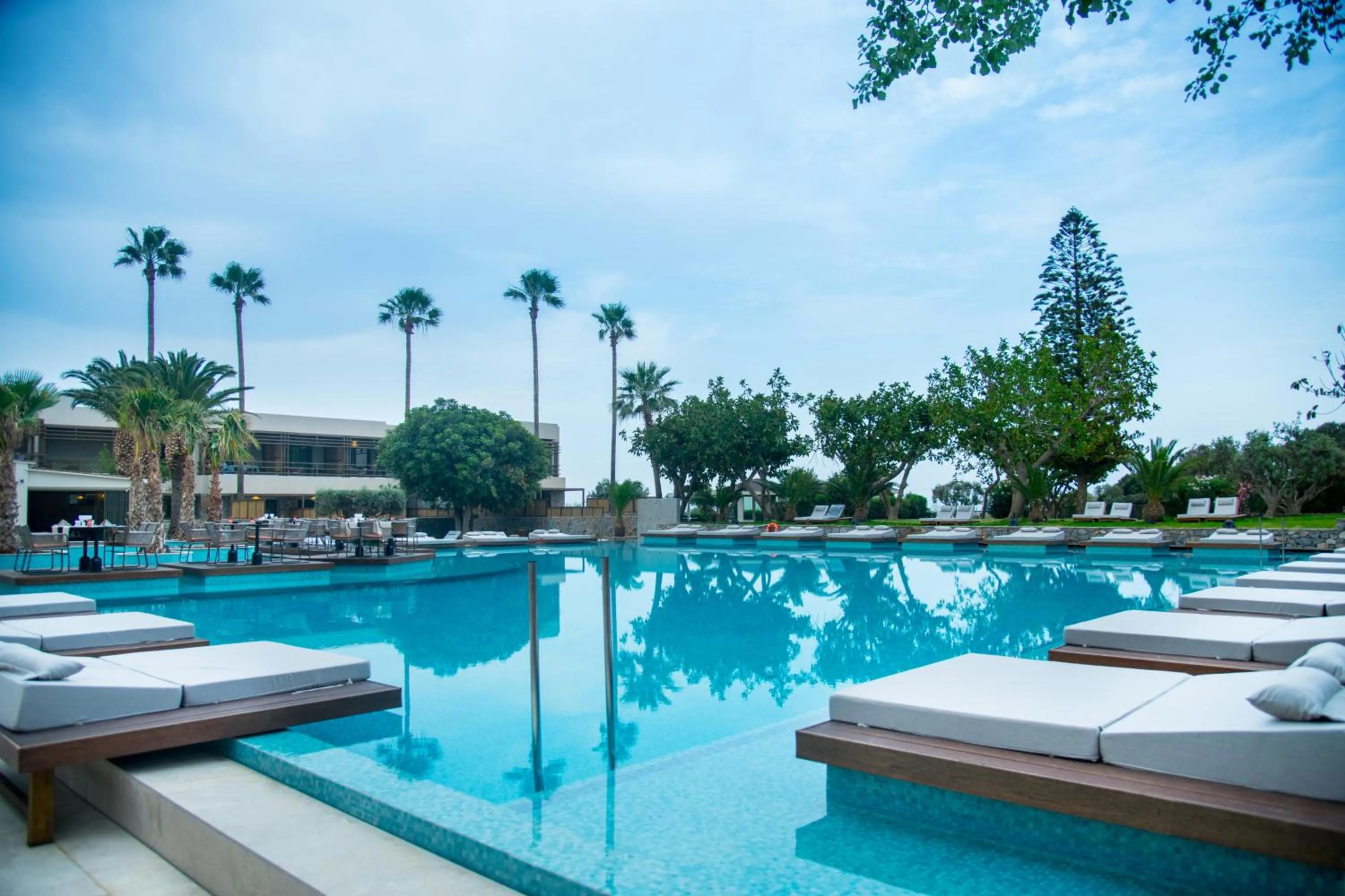 Swimming pool in KING MINOS RETREAT Resort & Spa