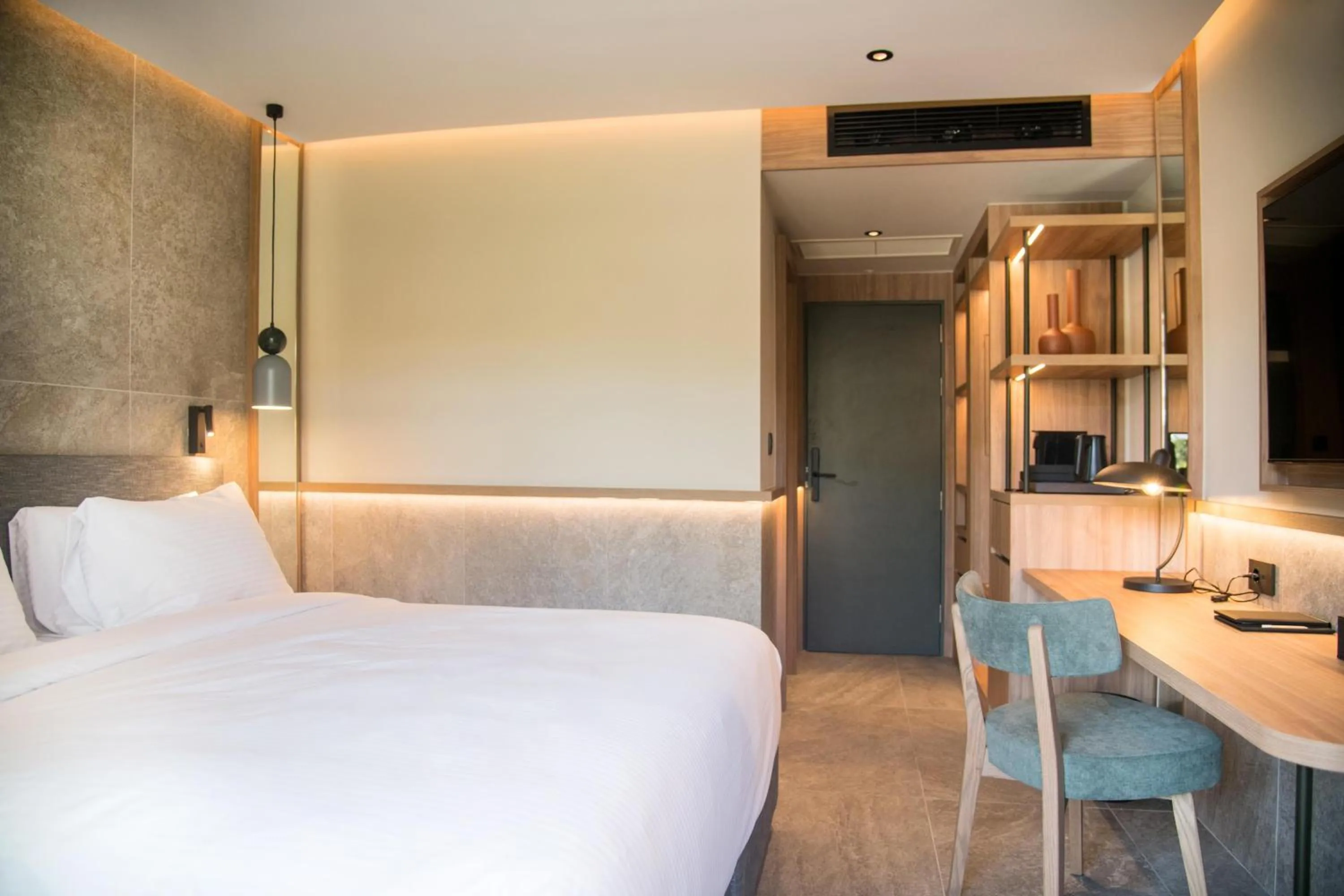 Photo of the whole room, Bed in KING MINOS RETREAT Resort & Spa