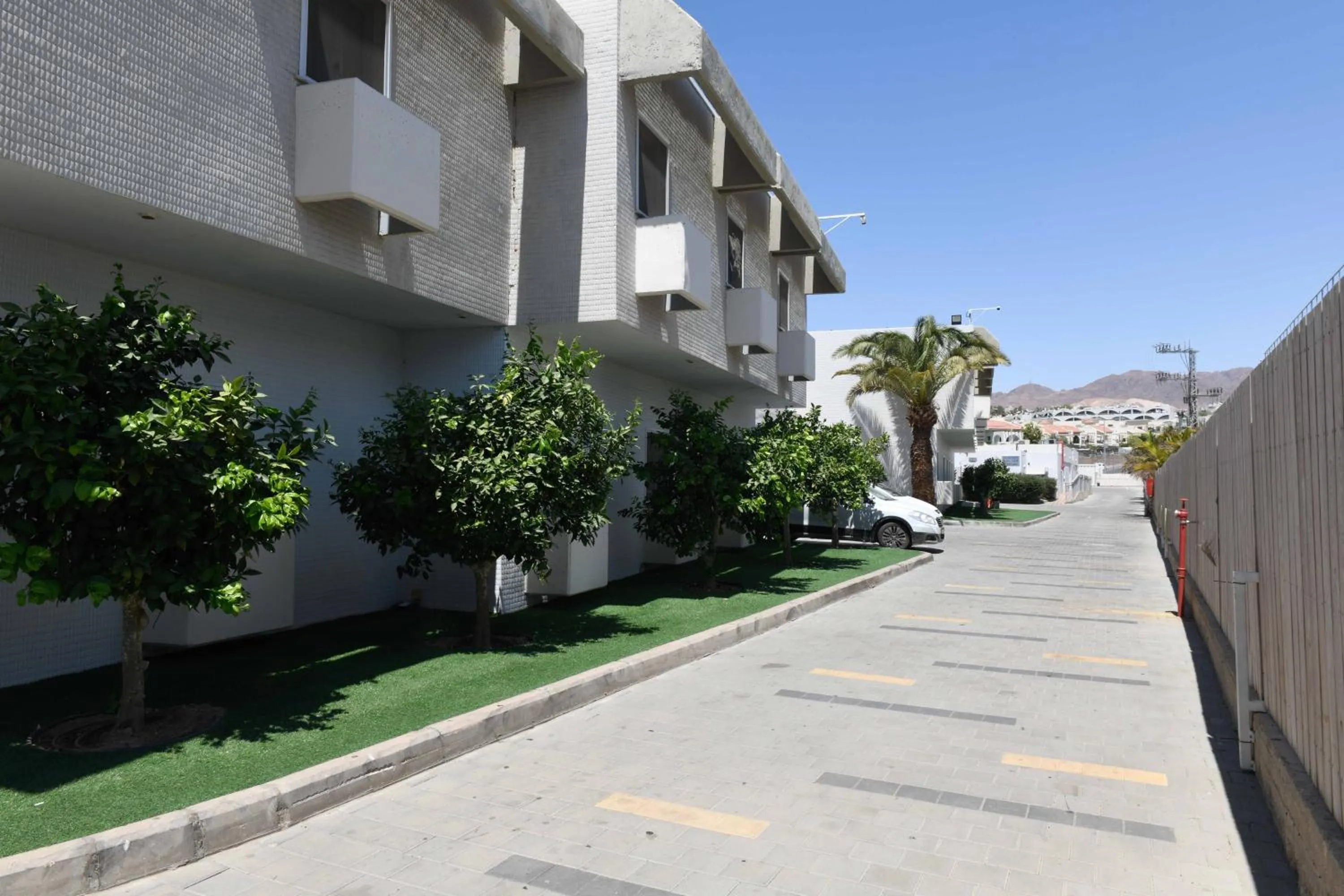 Property building in HI - Eilat Hostel