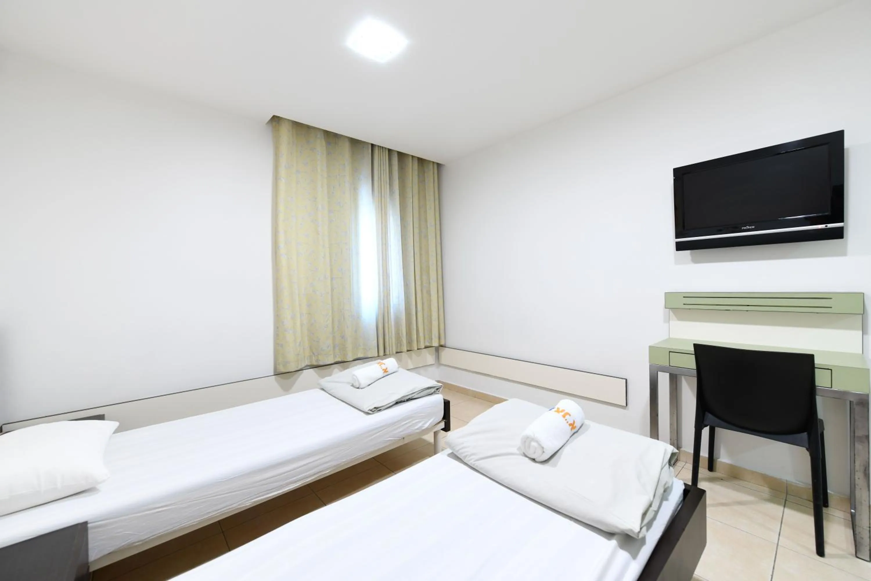 Bed in HI - Eilat Hostel