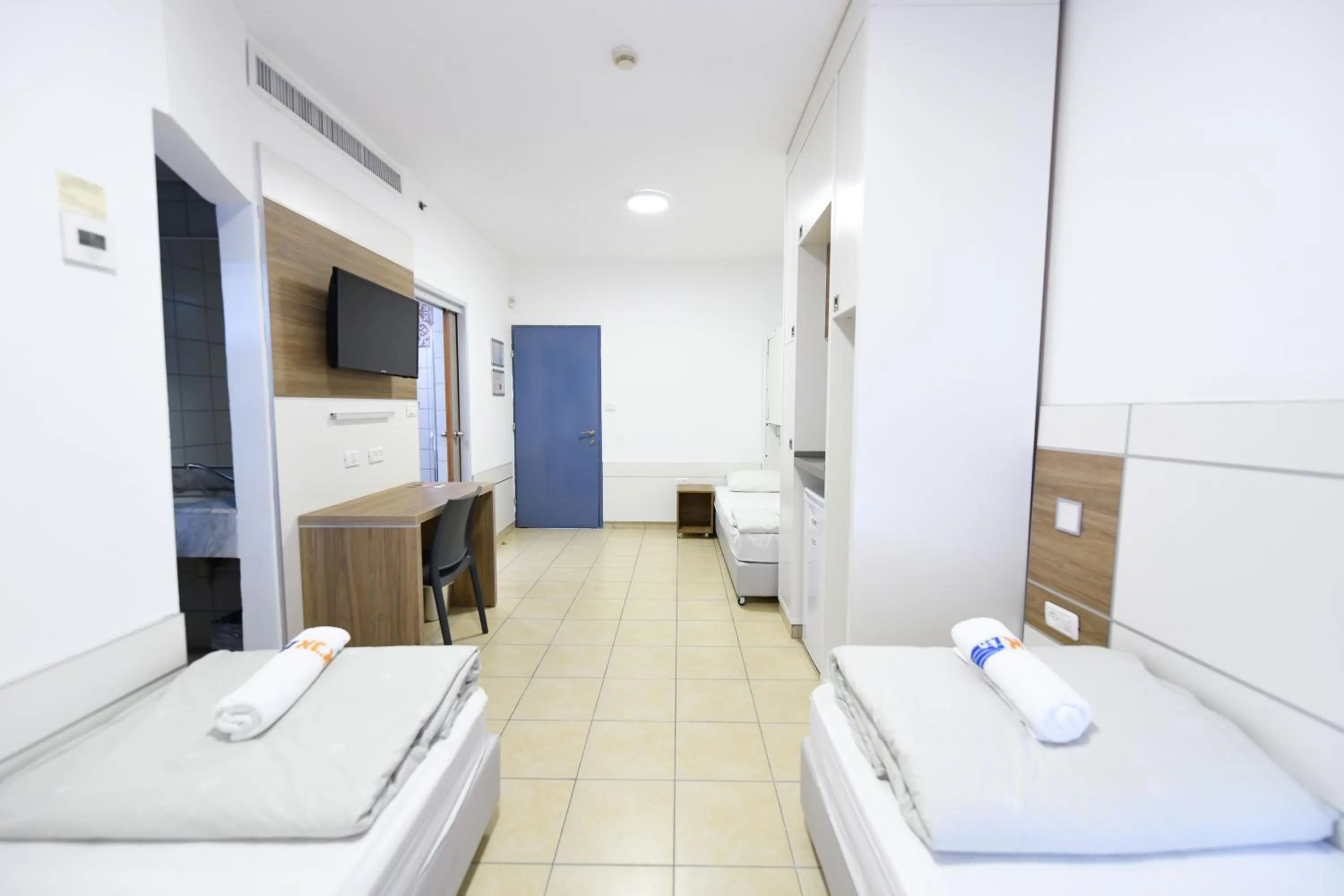 Staff, Bed in HI - Eilat Hostel