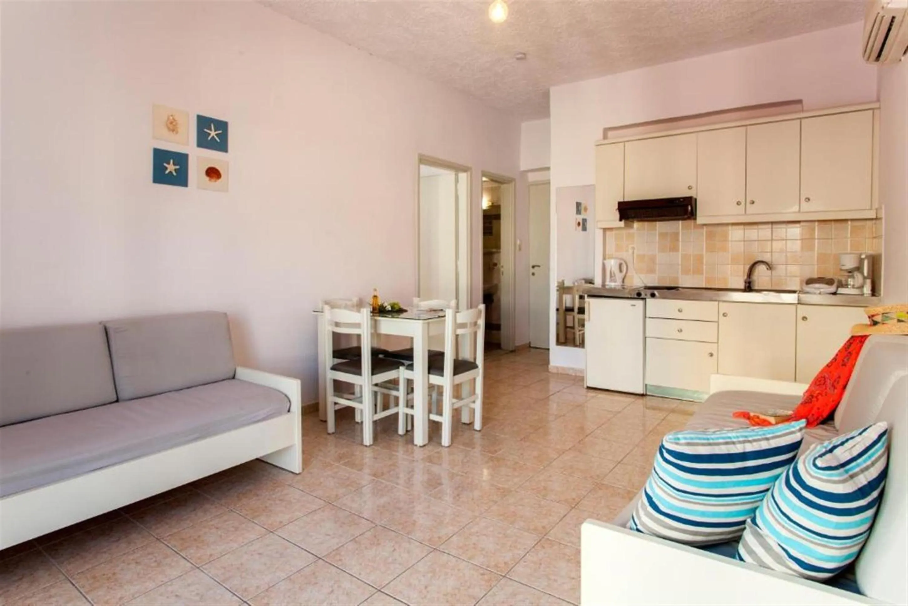 Living room in Elychryson