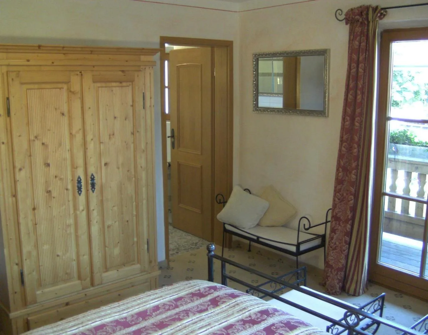 Seating area, Bed in Gästehaus Baier am Bad