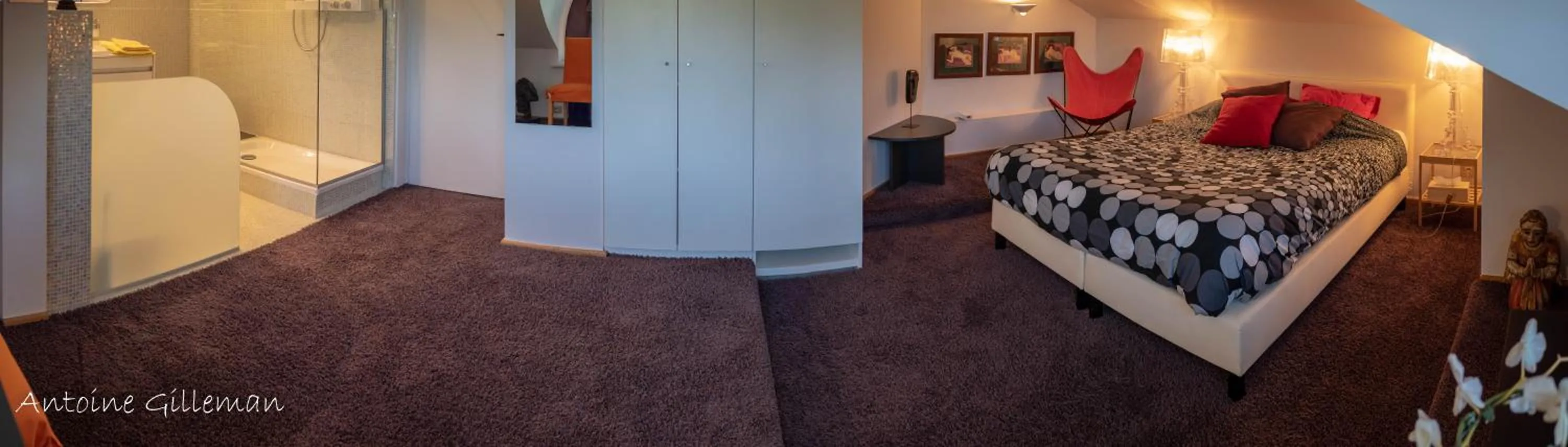 Photo of the whole room, Bed in La Petite Bruyere De Renaix