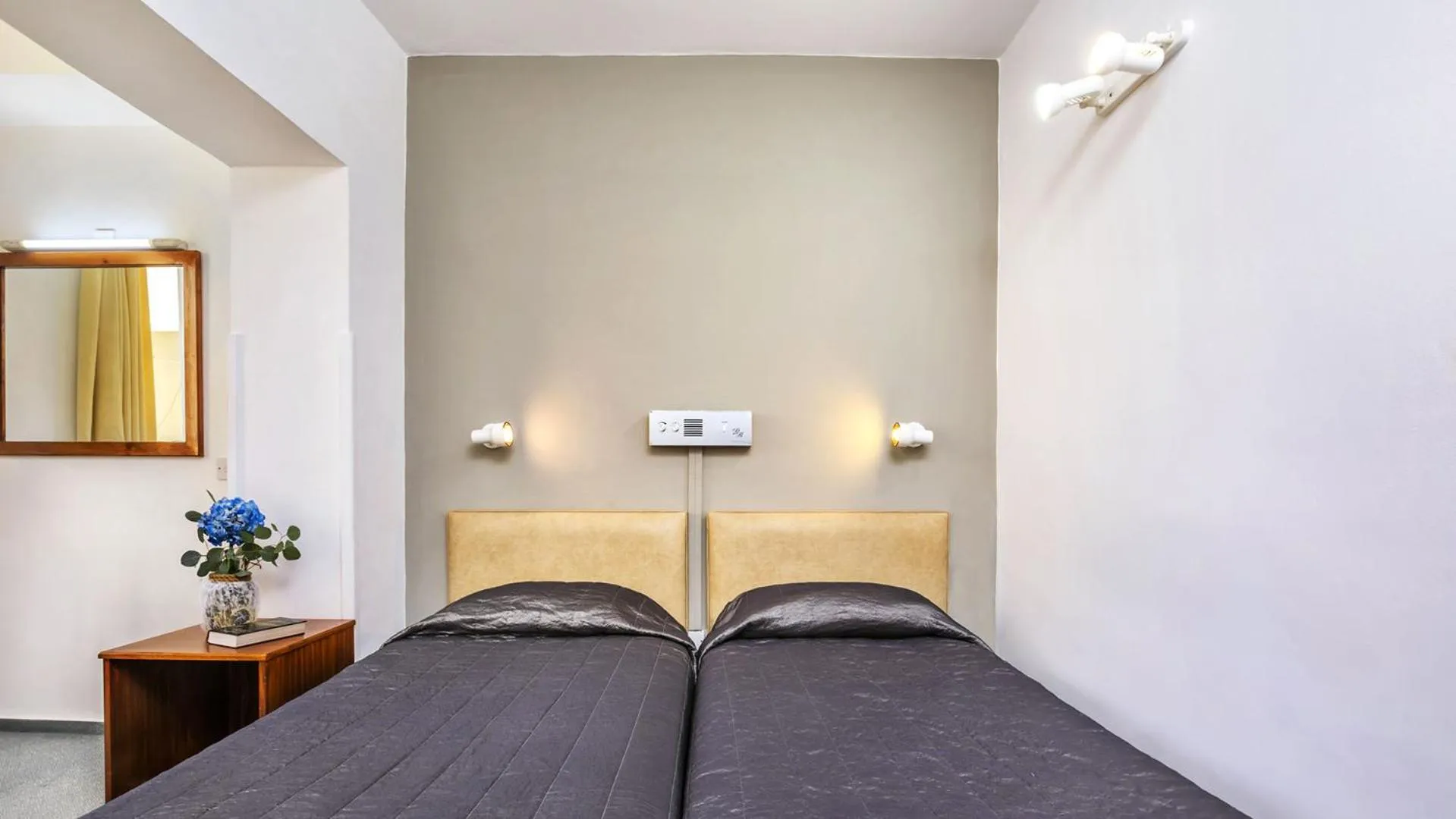 Bed in Troodos Hotel & Spa