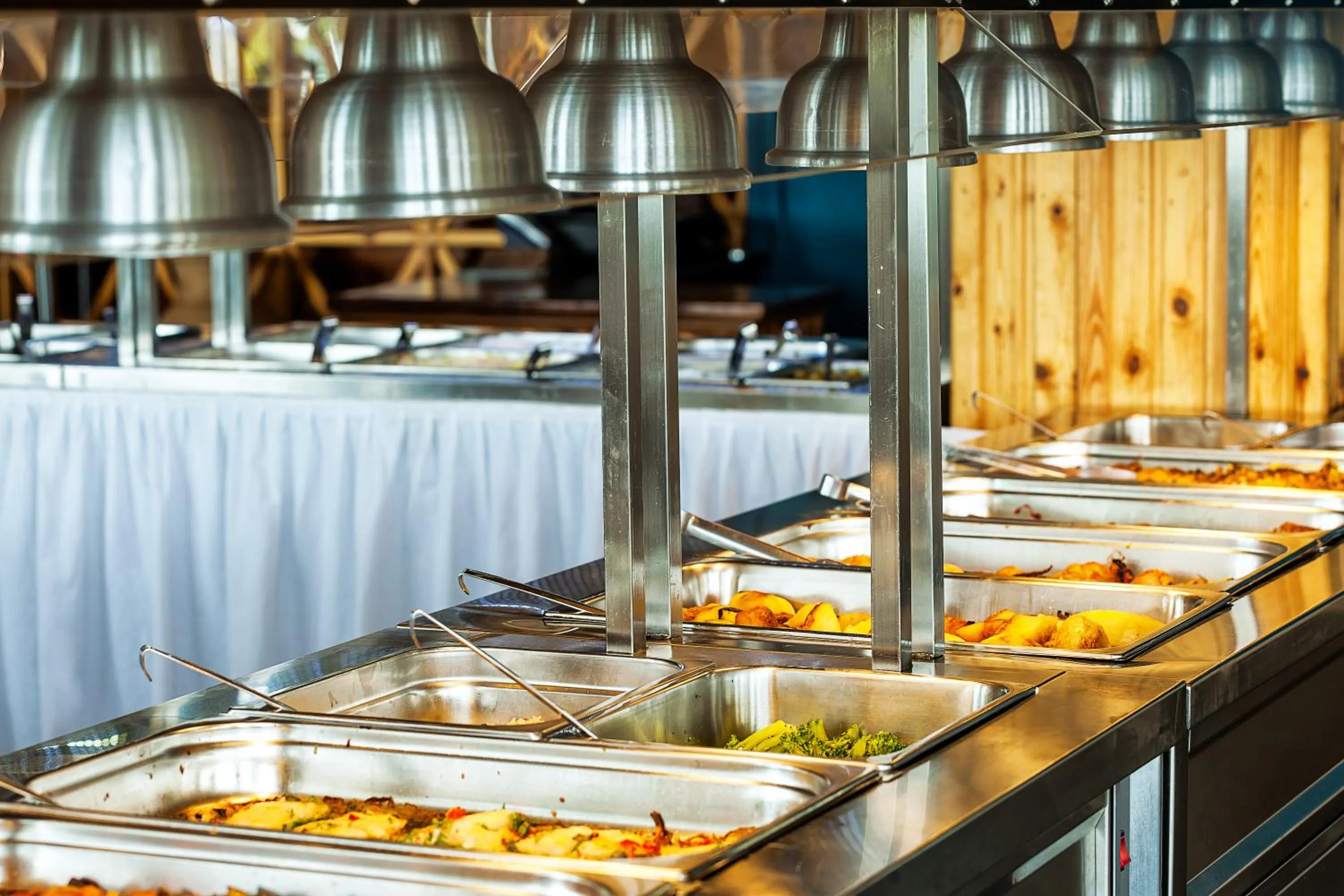 Restaurant/places to eat in Troodos Hotel & Spa