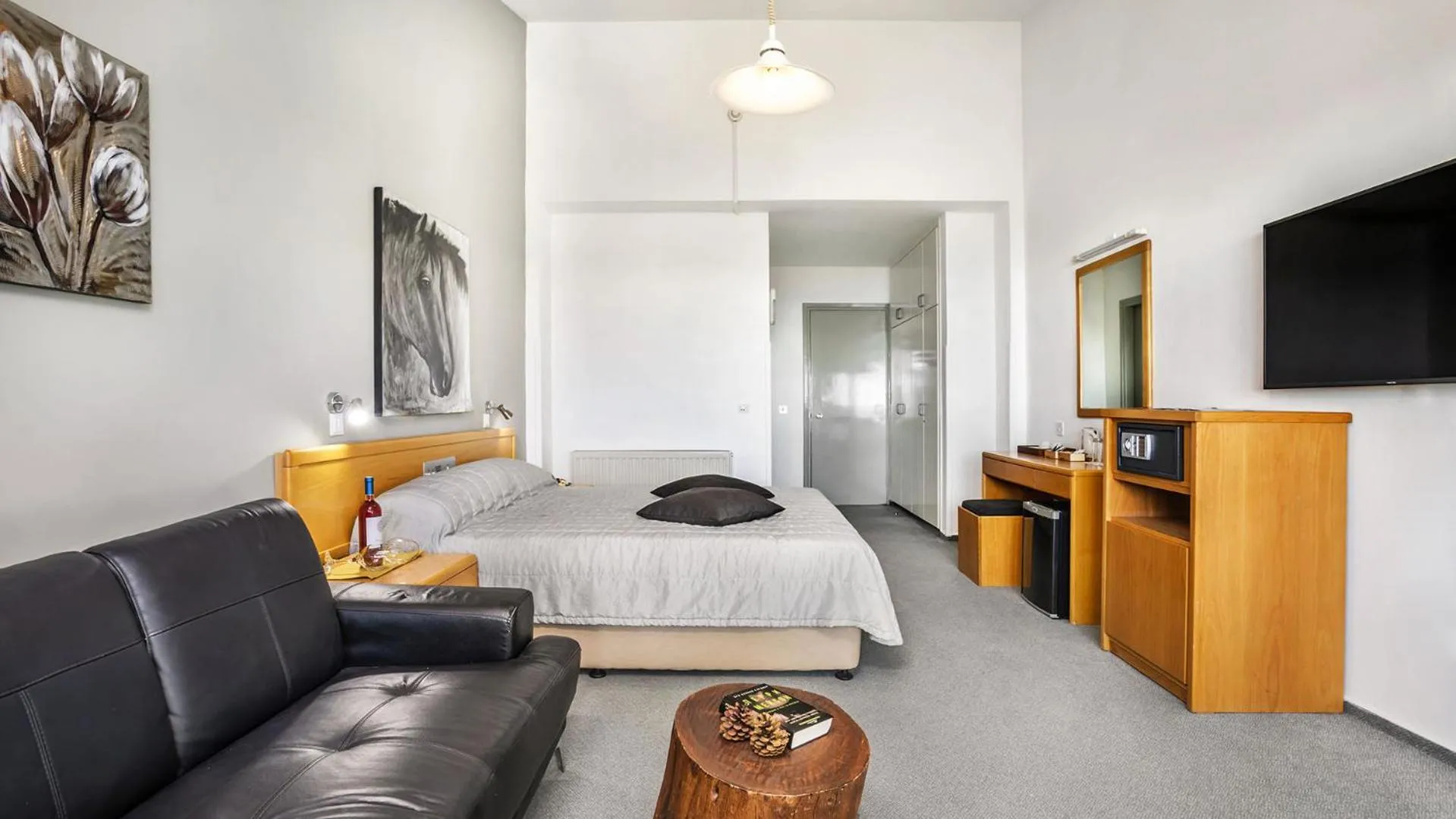 Bed in Troodos Hotel & Spa