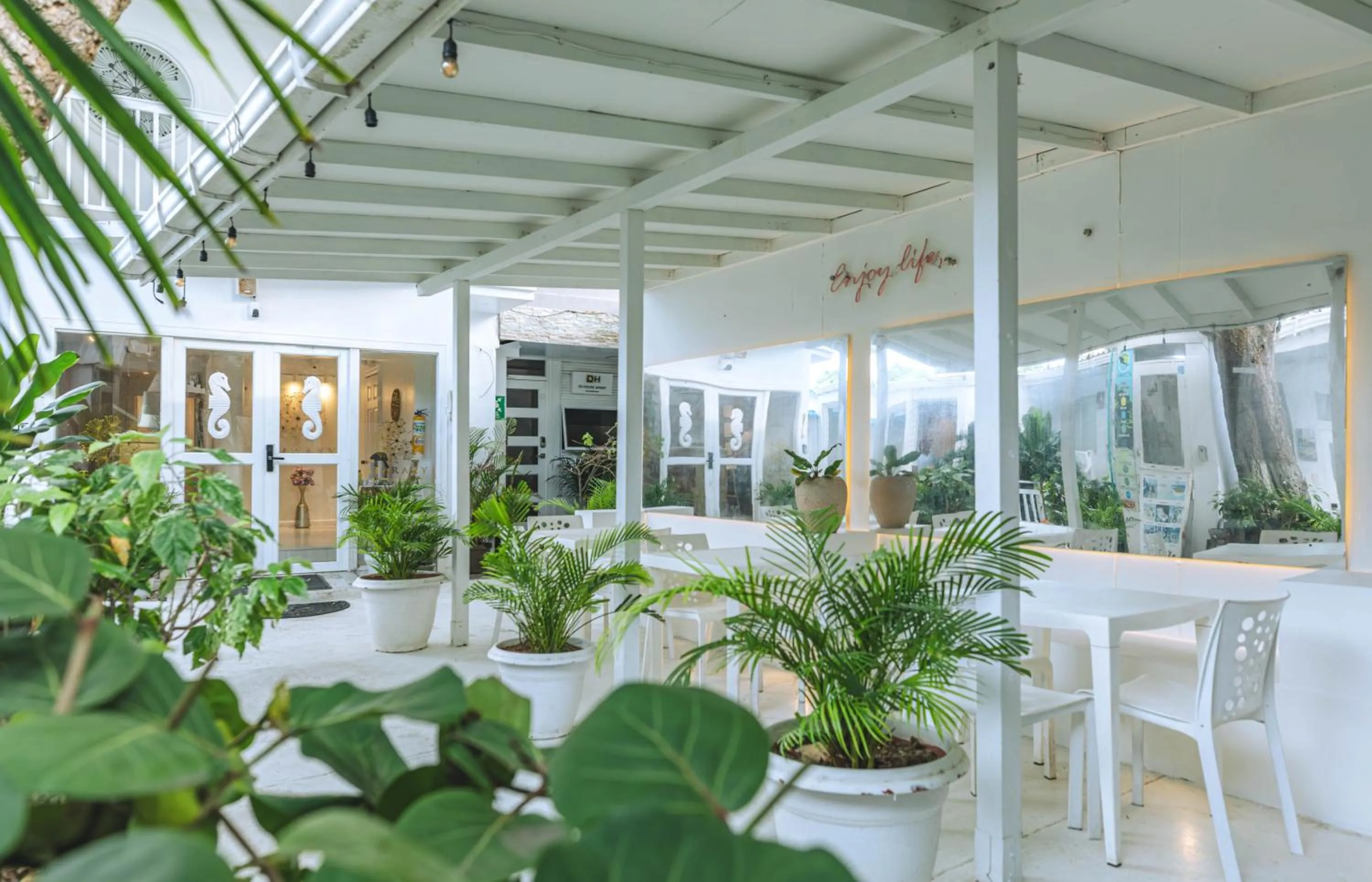 Facade/entrance in Ataraxy Hotel Boutique